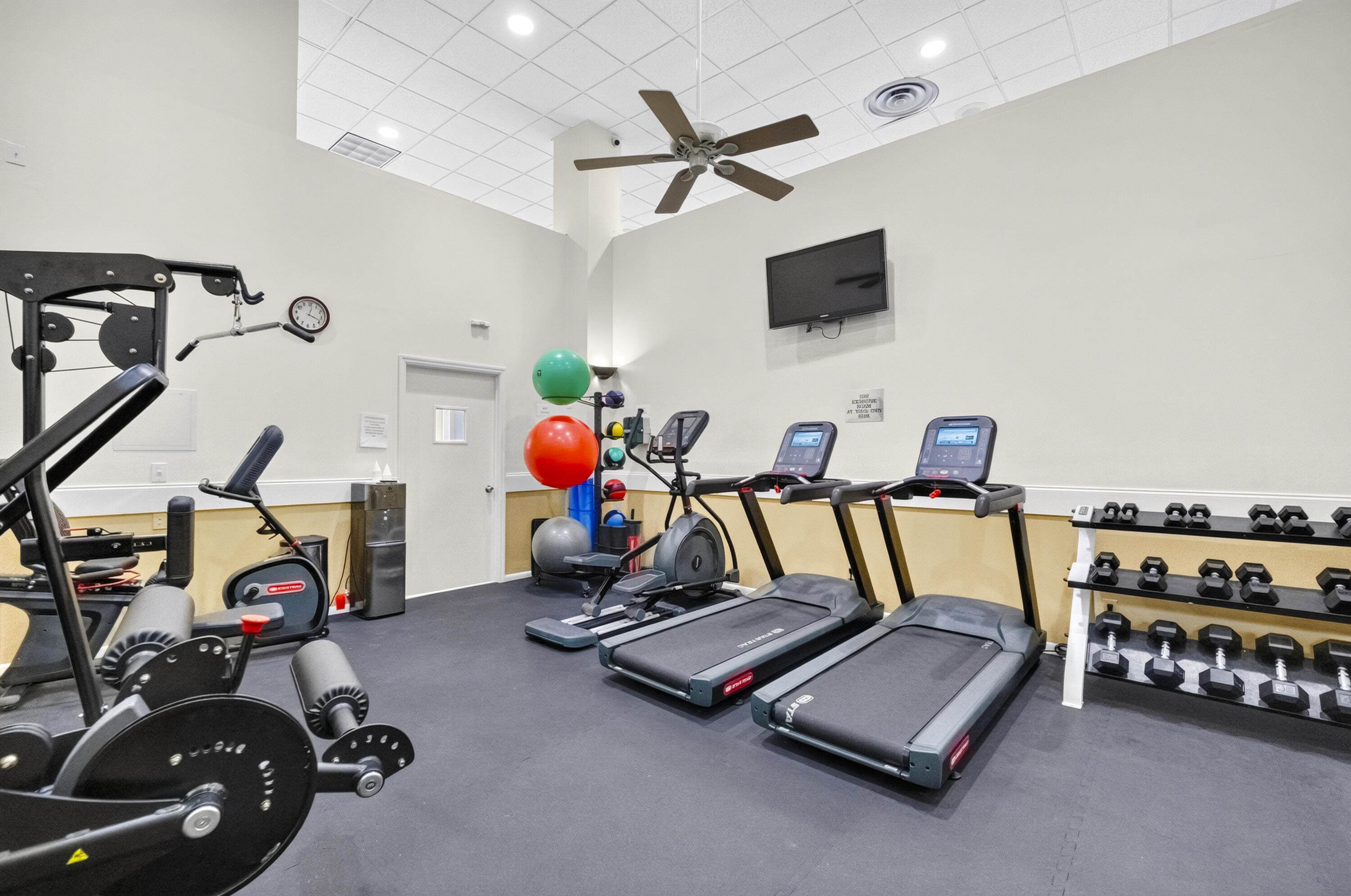 MAYFAIR HOUSE CONDO - Residential