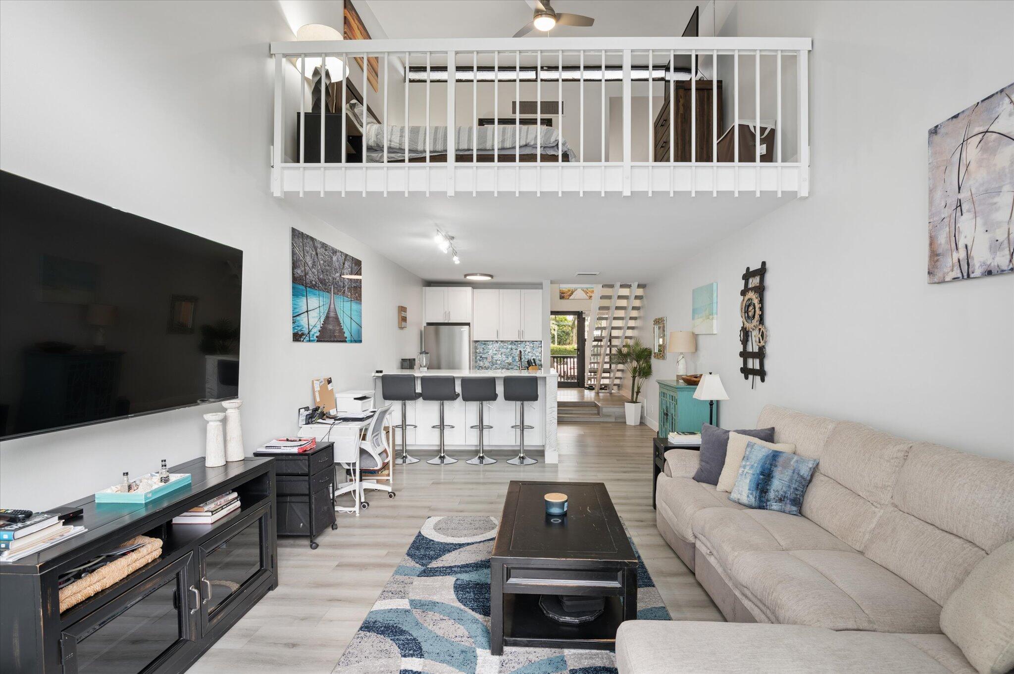 MAYFAIR HOUSE CONDO - Residential