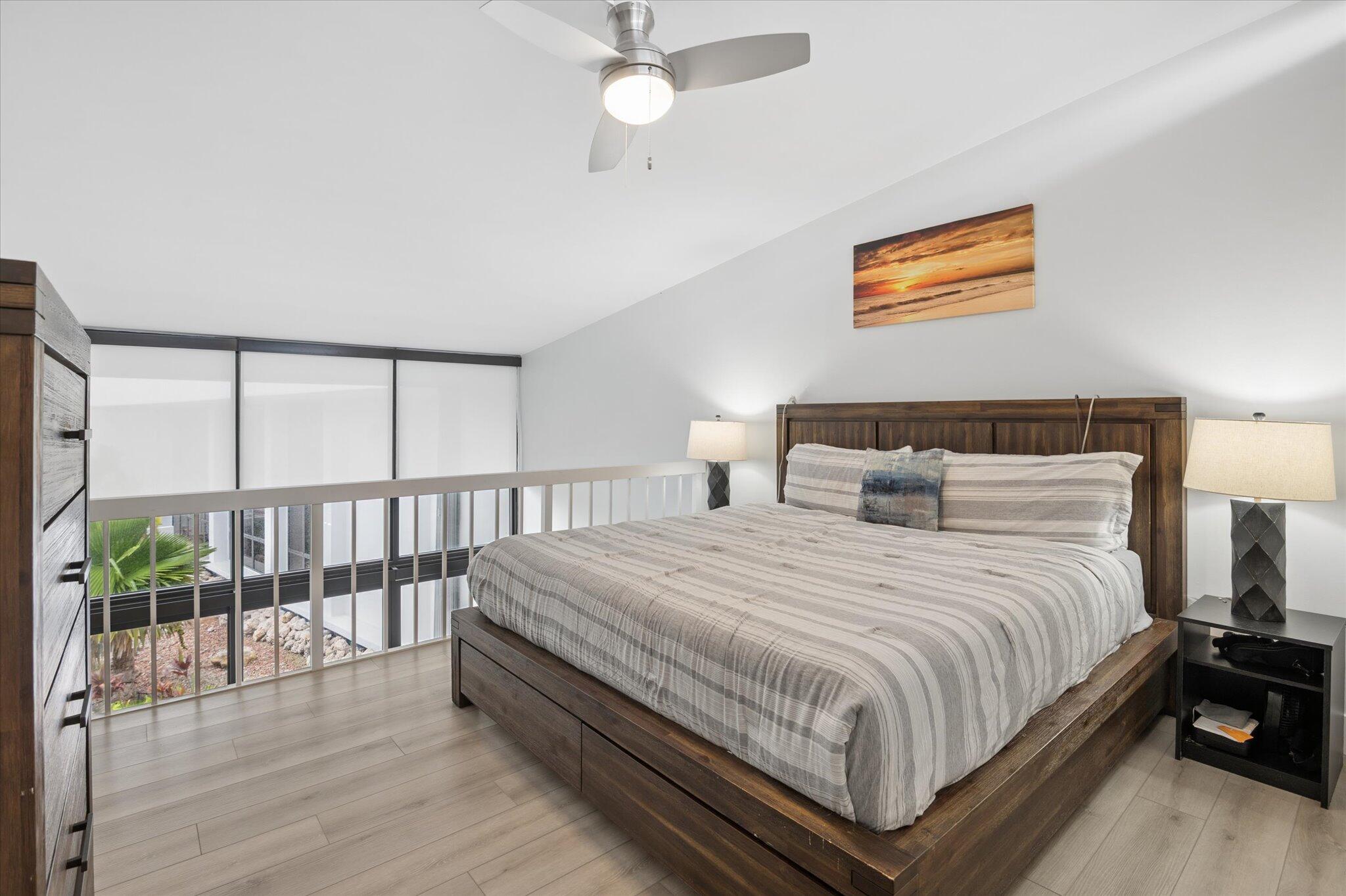 MAYFAIR HOUSE CONDO - Residential