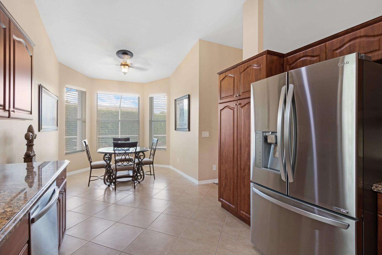 Parkwood Ix 153-28 B - Residential