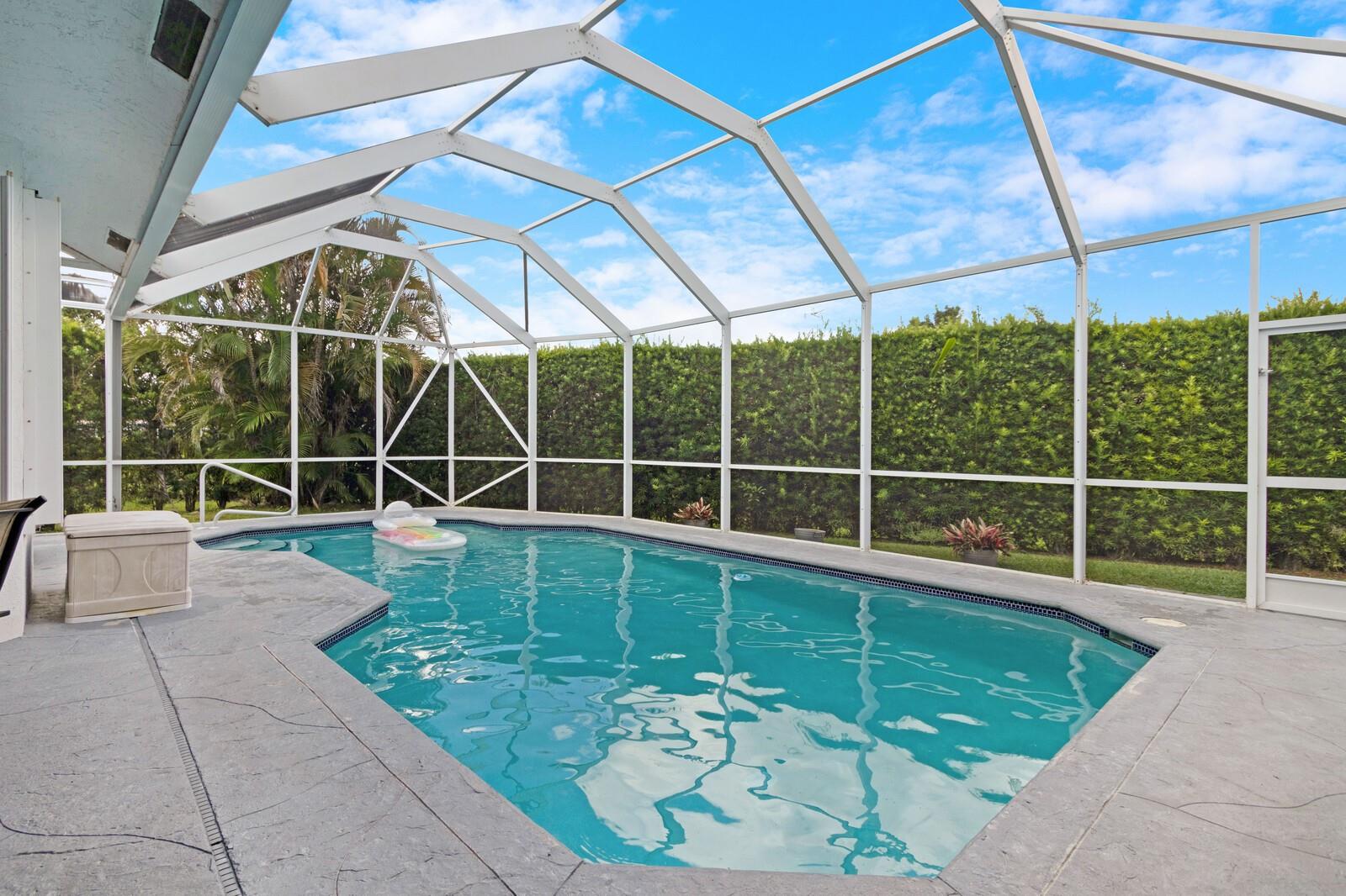 Parkwood Ix 153-28 B - Residential