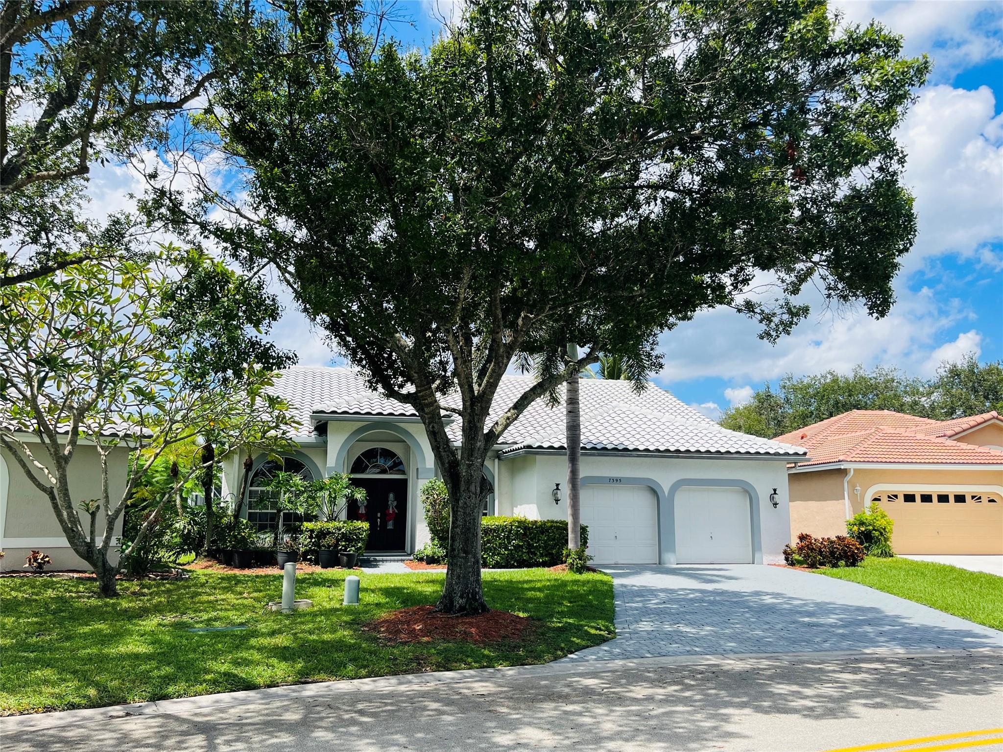 Parkwood Ix 153-28 B - Residential
