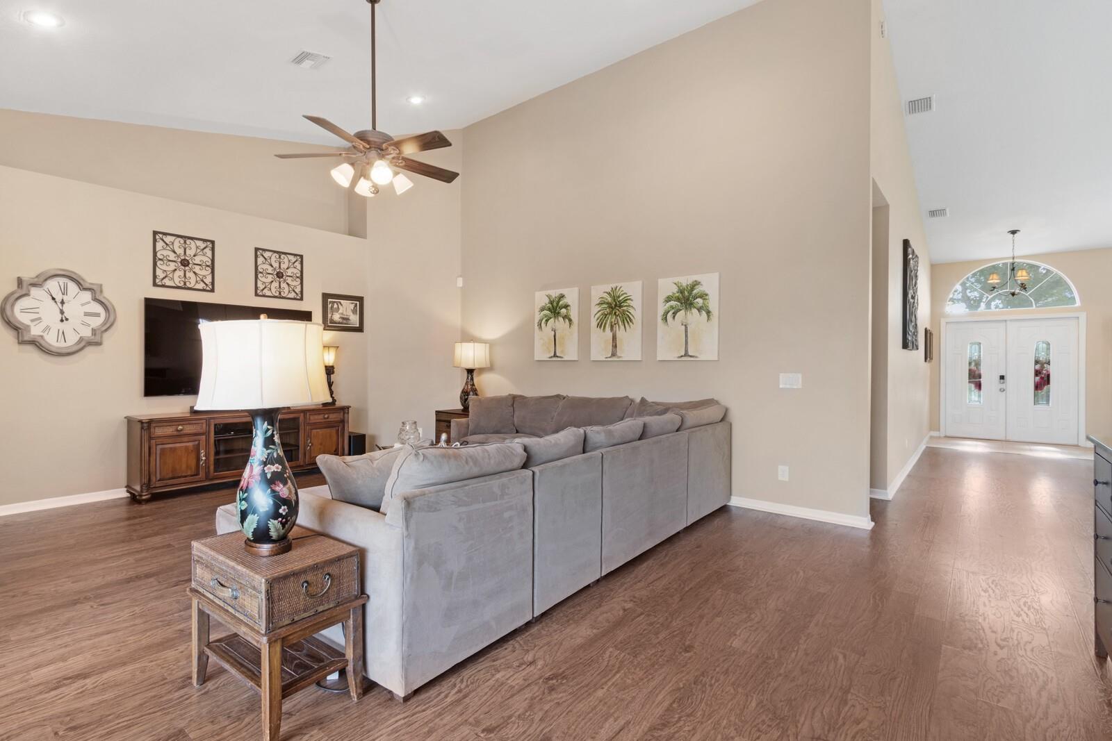 Parkwood Ix 153-28 B - Residential