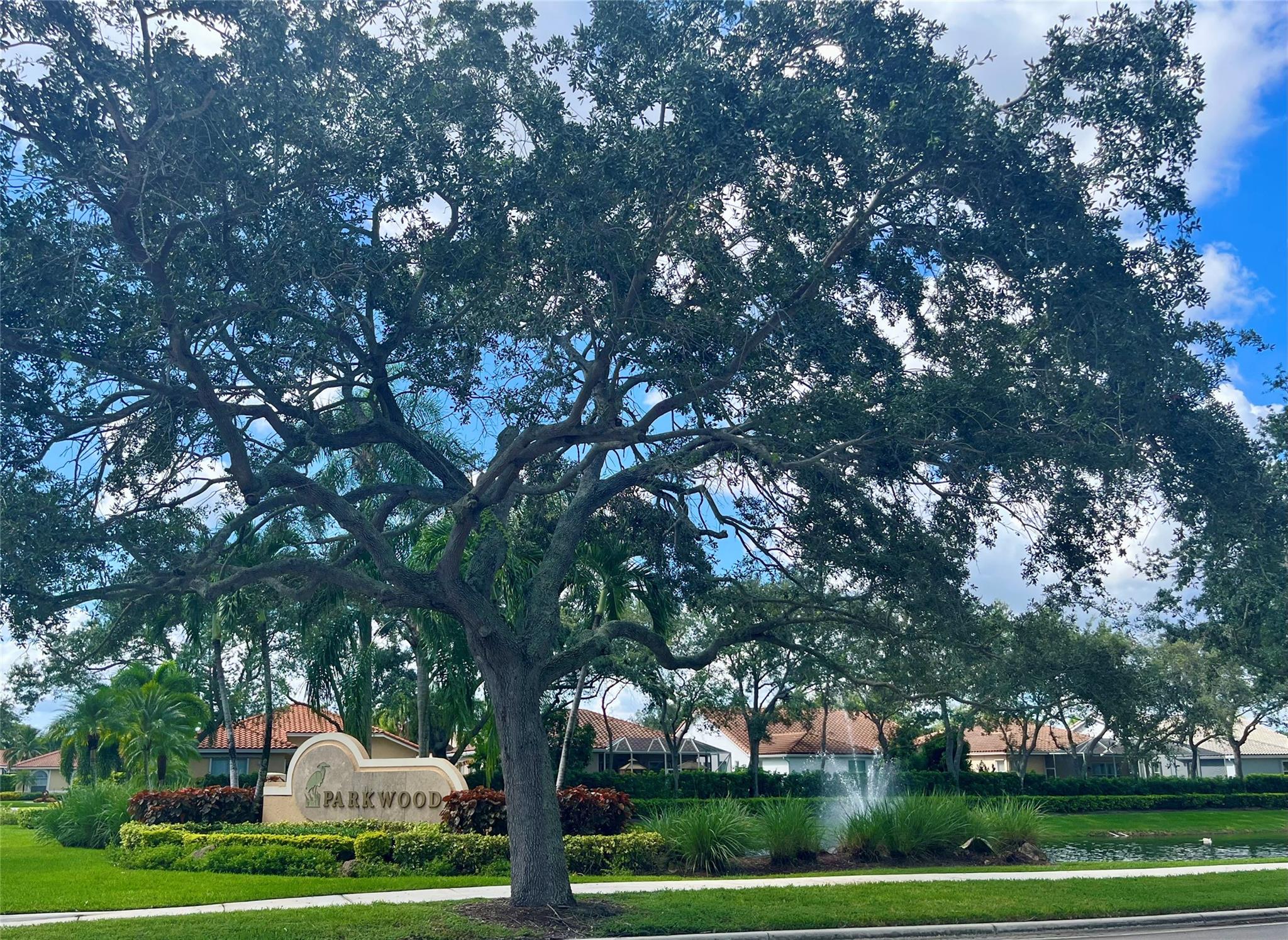 Parkwood Ix 153-28 B - Residential