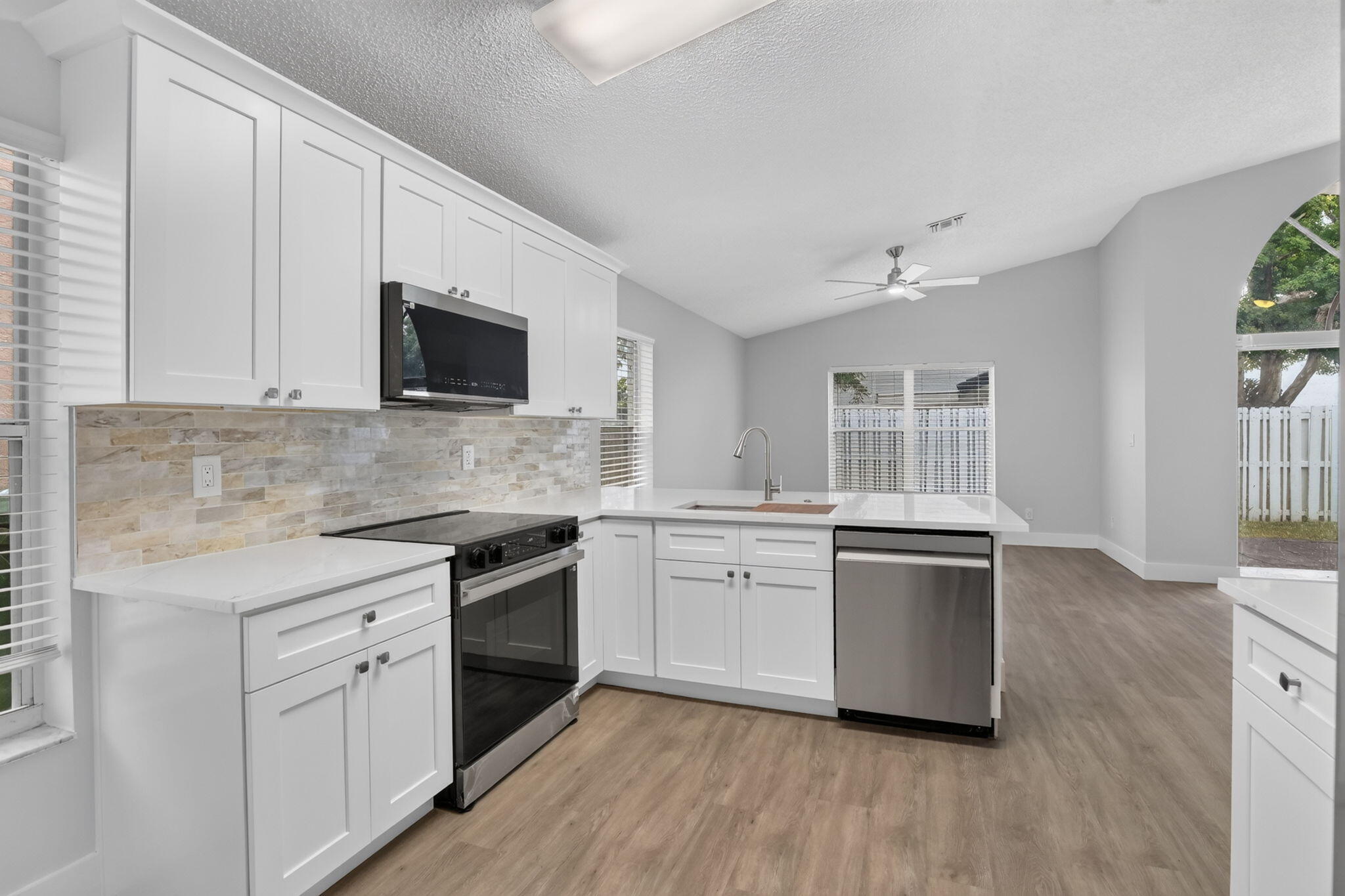 SILVER LAKES PHASE II REPLAT - Residential