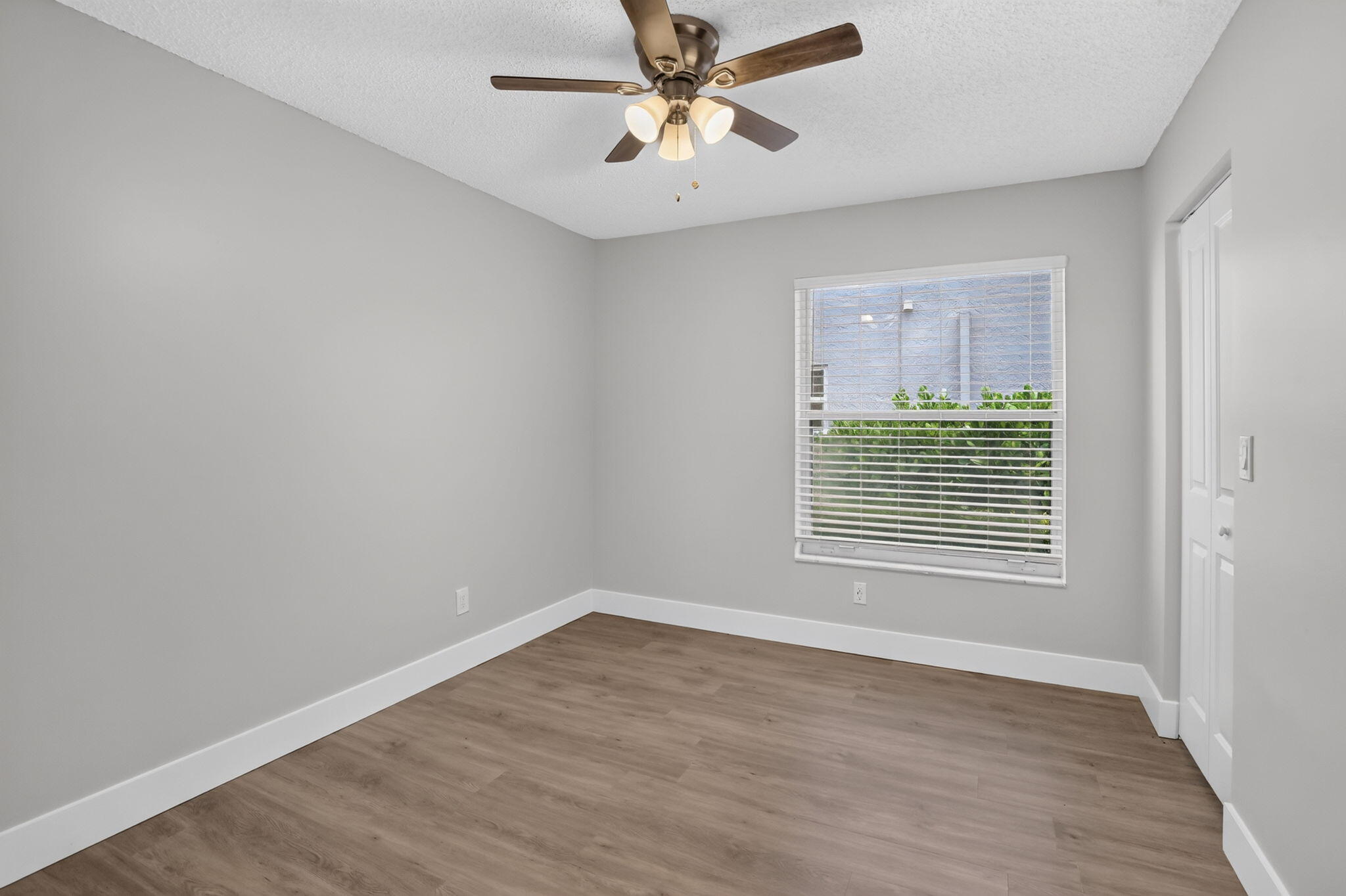 SILVER LAKES PHASE II REPLAT - Residential
