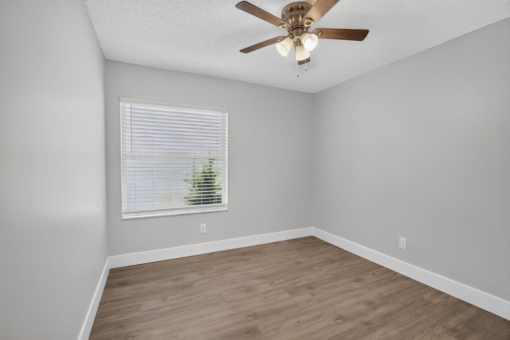 SILVER LAKES PHASE II REPLAT - Residential