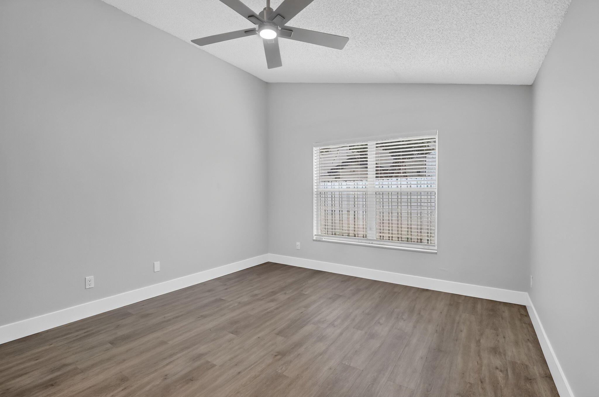 SILVER LAKES PHASE II REPLAT - Residential