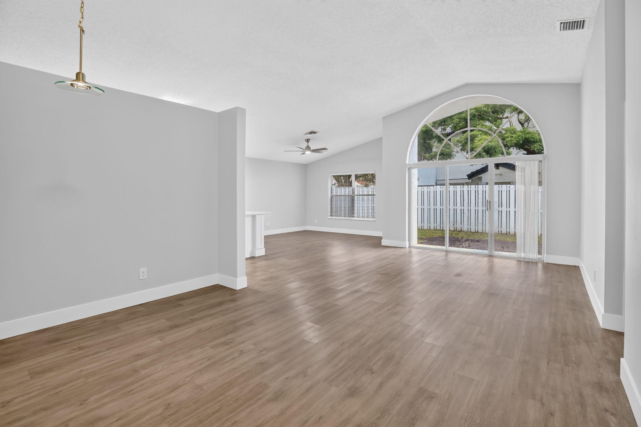 SILVER LAKES PHASE II REPLAT - Residential