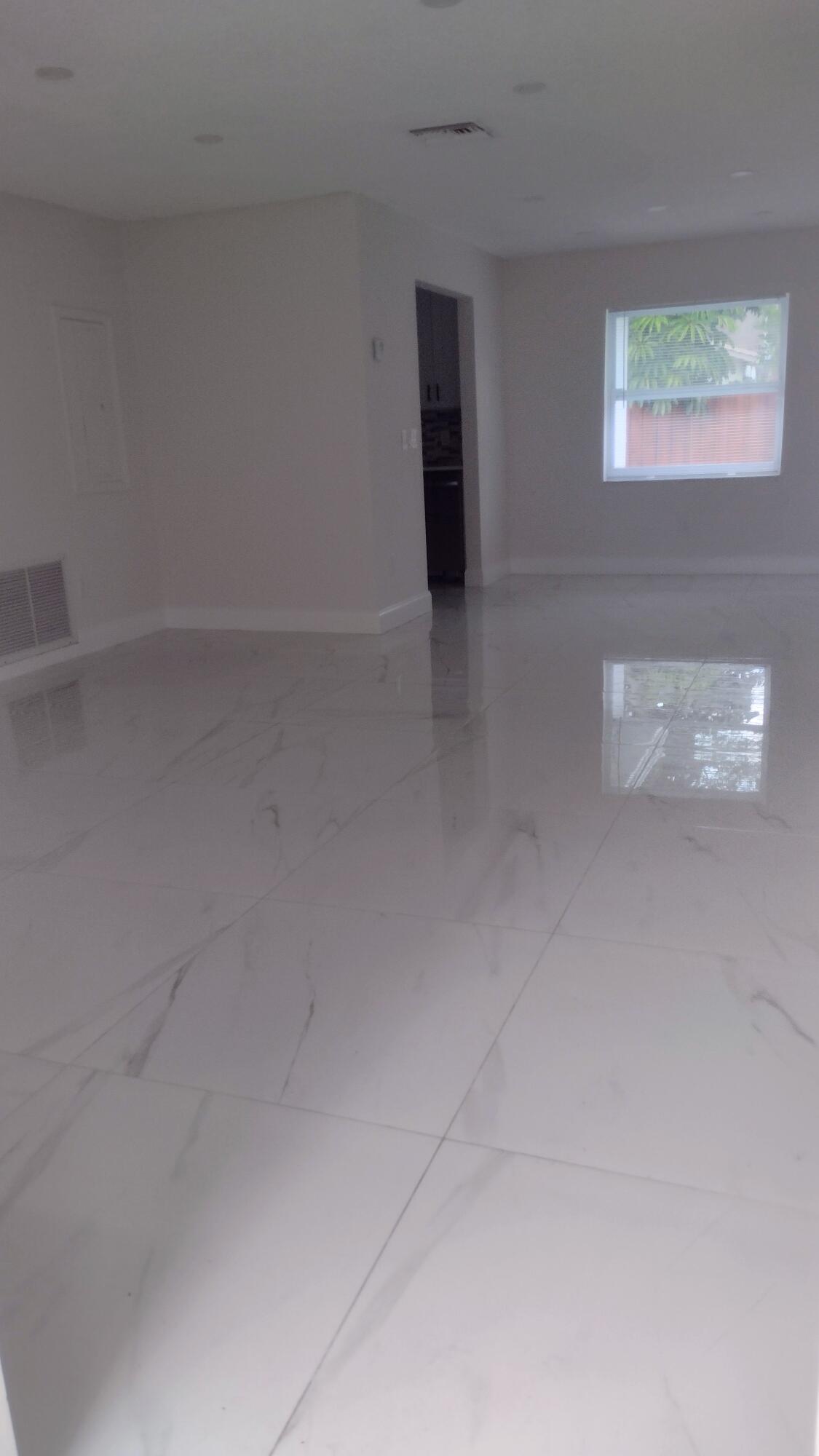 SANDALFOOT COVE SEC 2 - Residential Lease