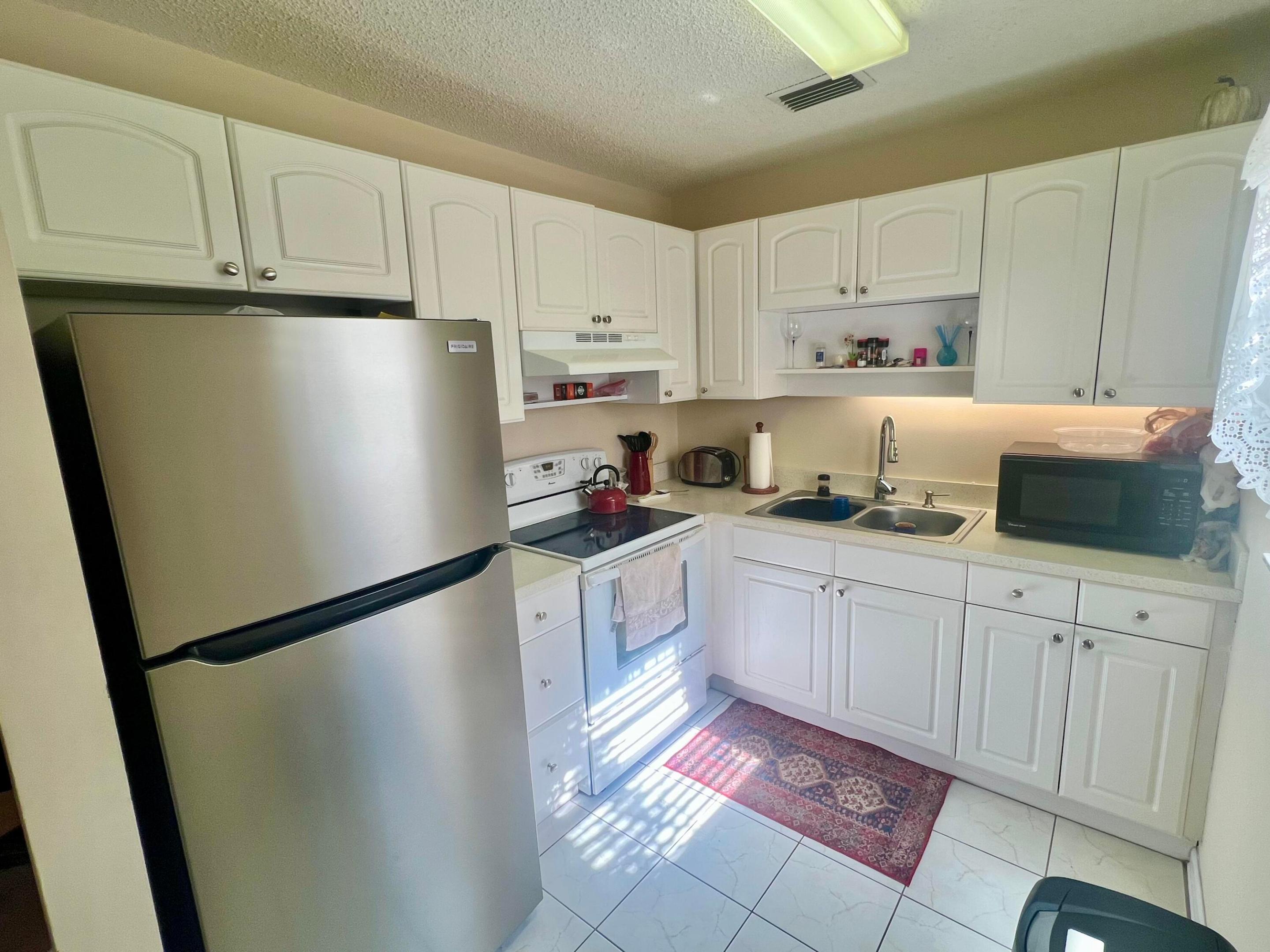 VISTA ST LUCIE BUILDINGS 9 THRU 20 - Residential