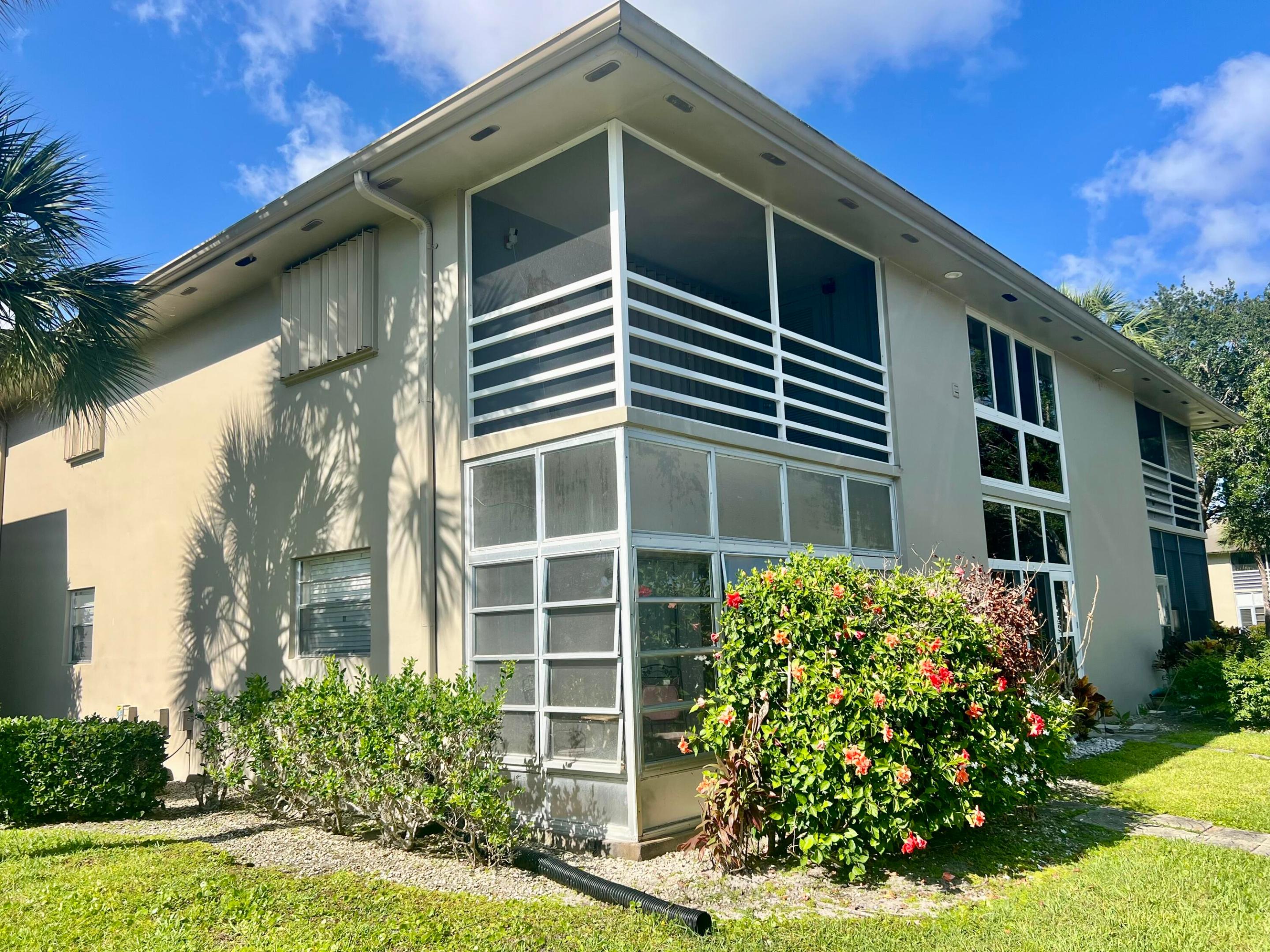 VISTA ST LUCIE BUILDINGS 9 THRU 20 - Residential