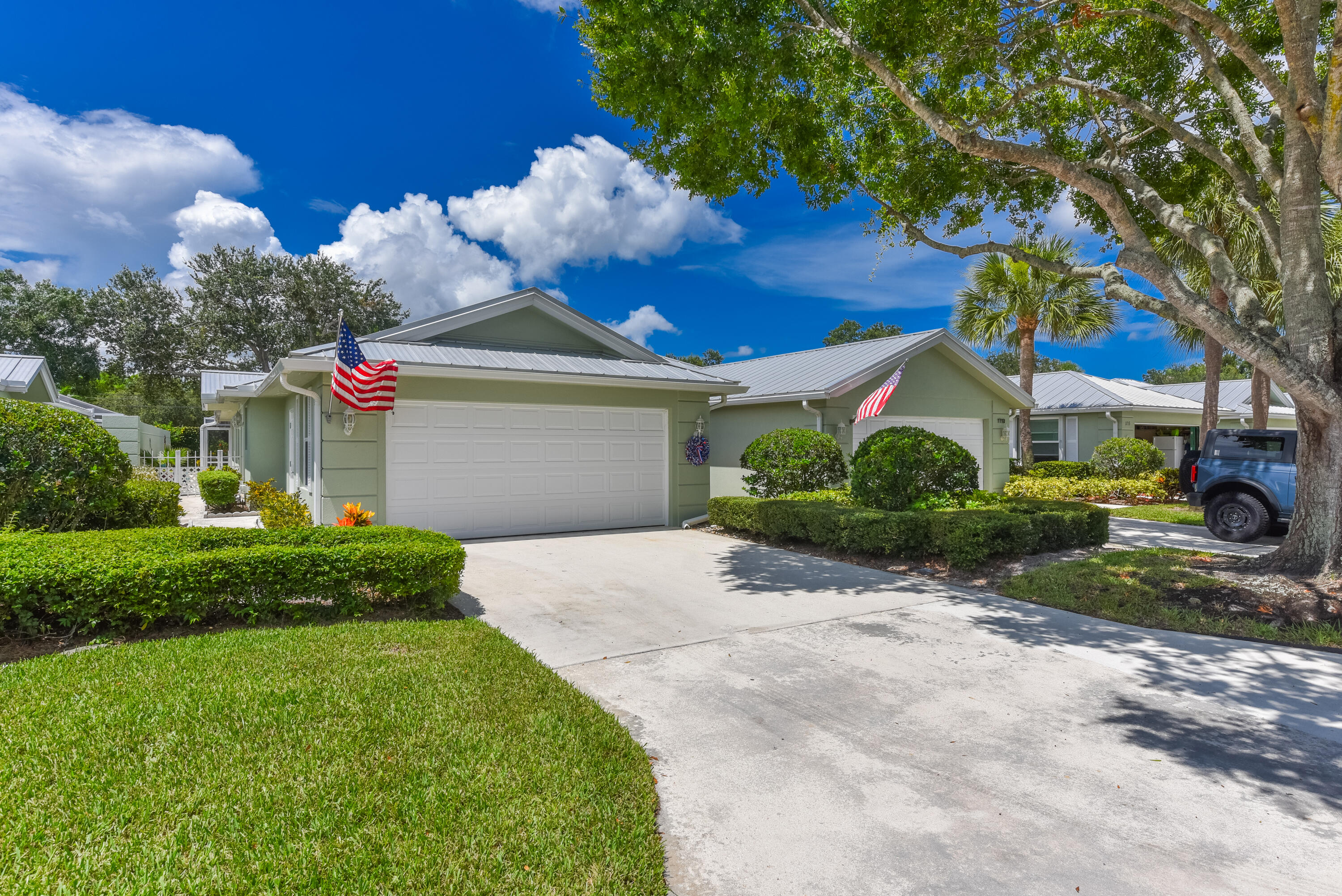 THE MEADOWS AT MARTIN DOWNS - Residential