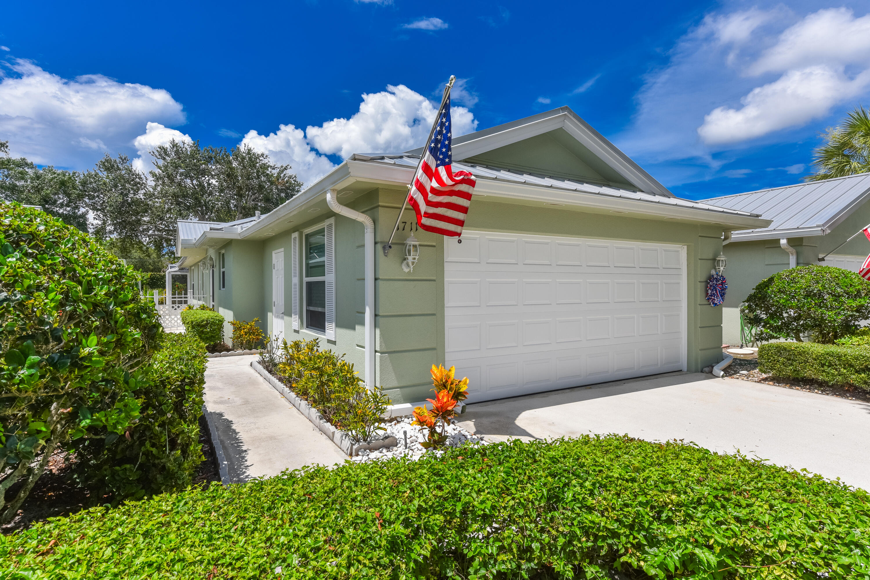 THE MEADOWS AT MARTIN DOWNS - Residential