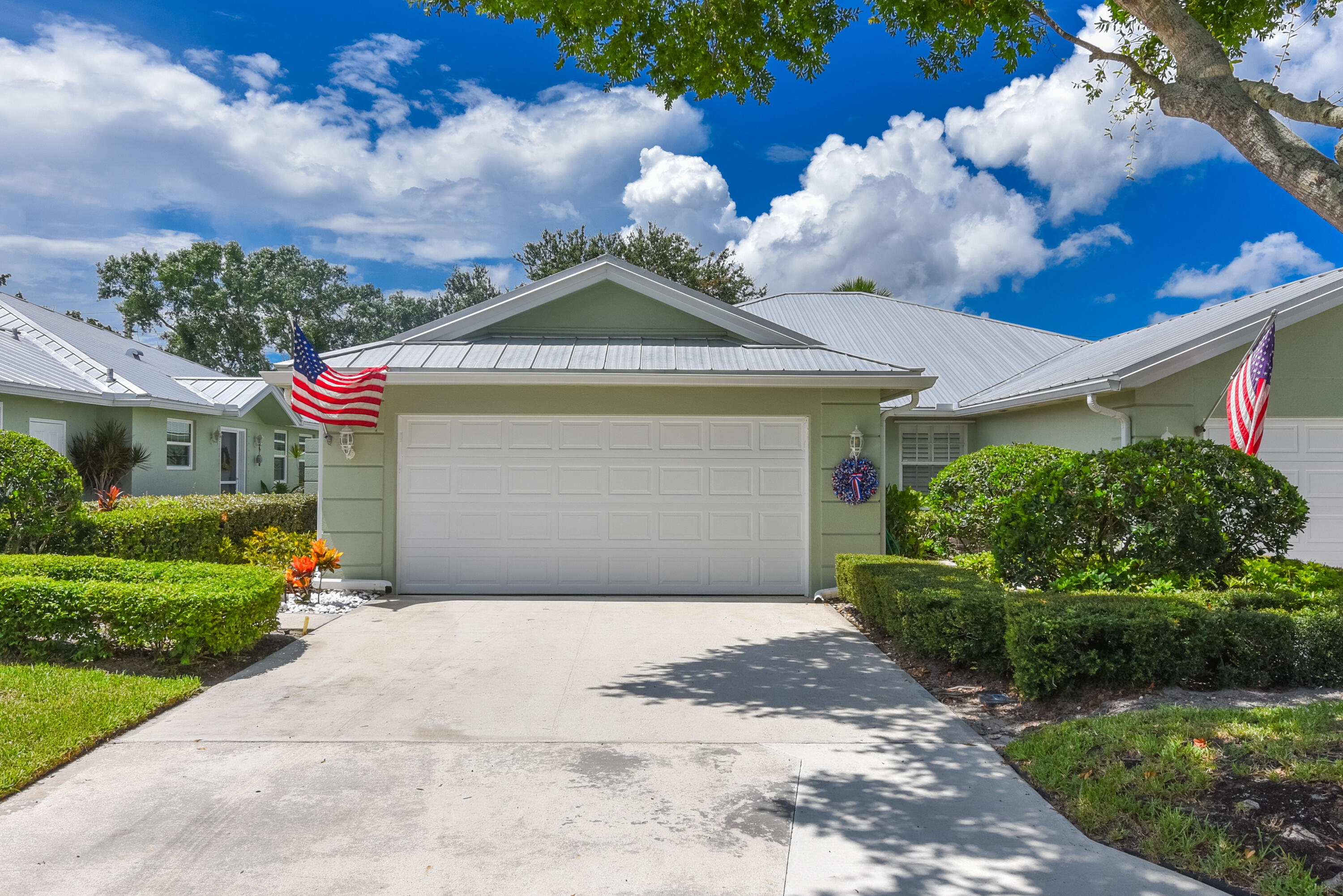 THE MEADOWS AT MARTIN DOWNS - Residential