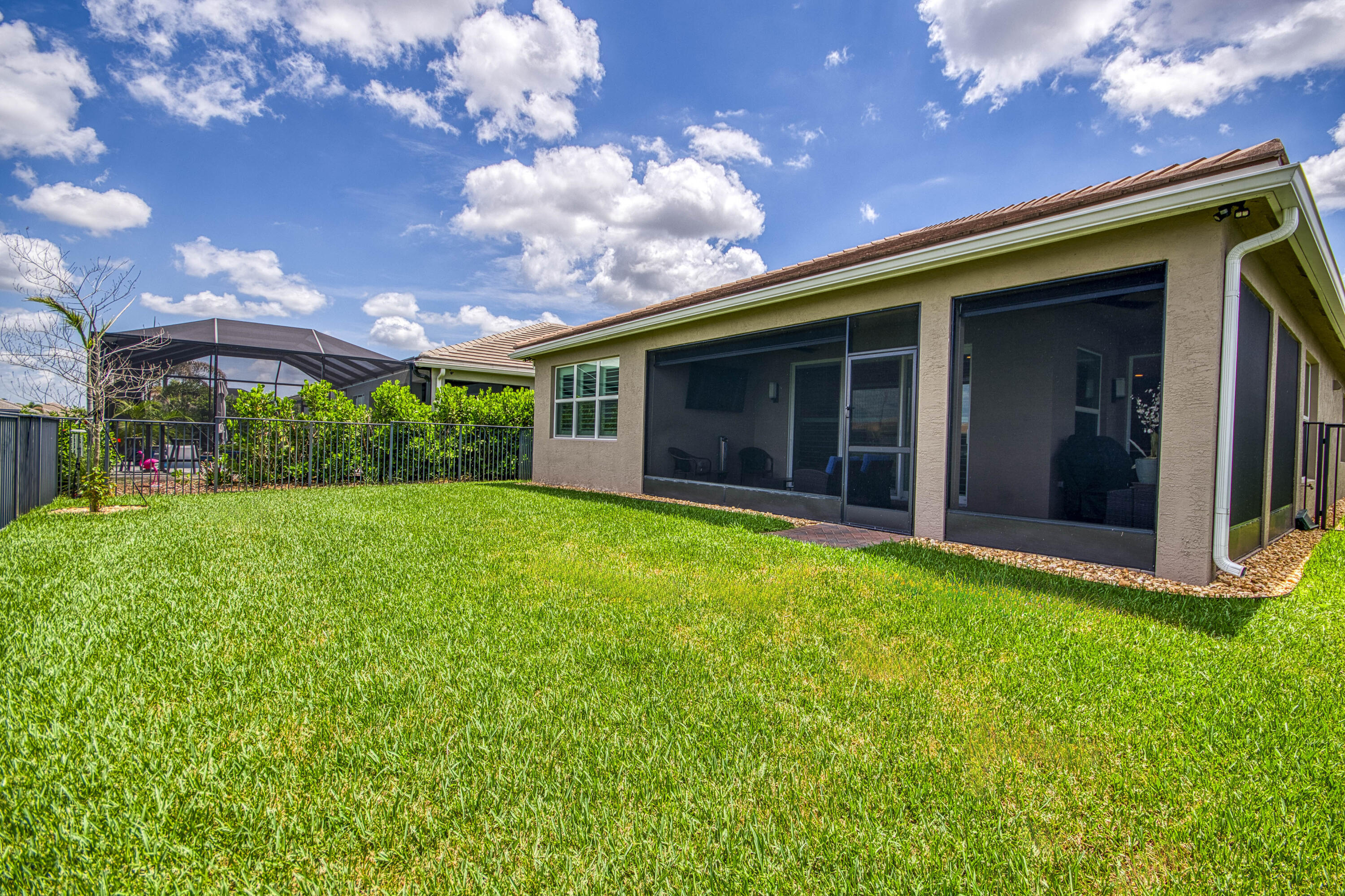 Valencia Grove at Riverland - Residential