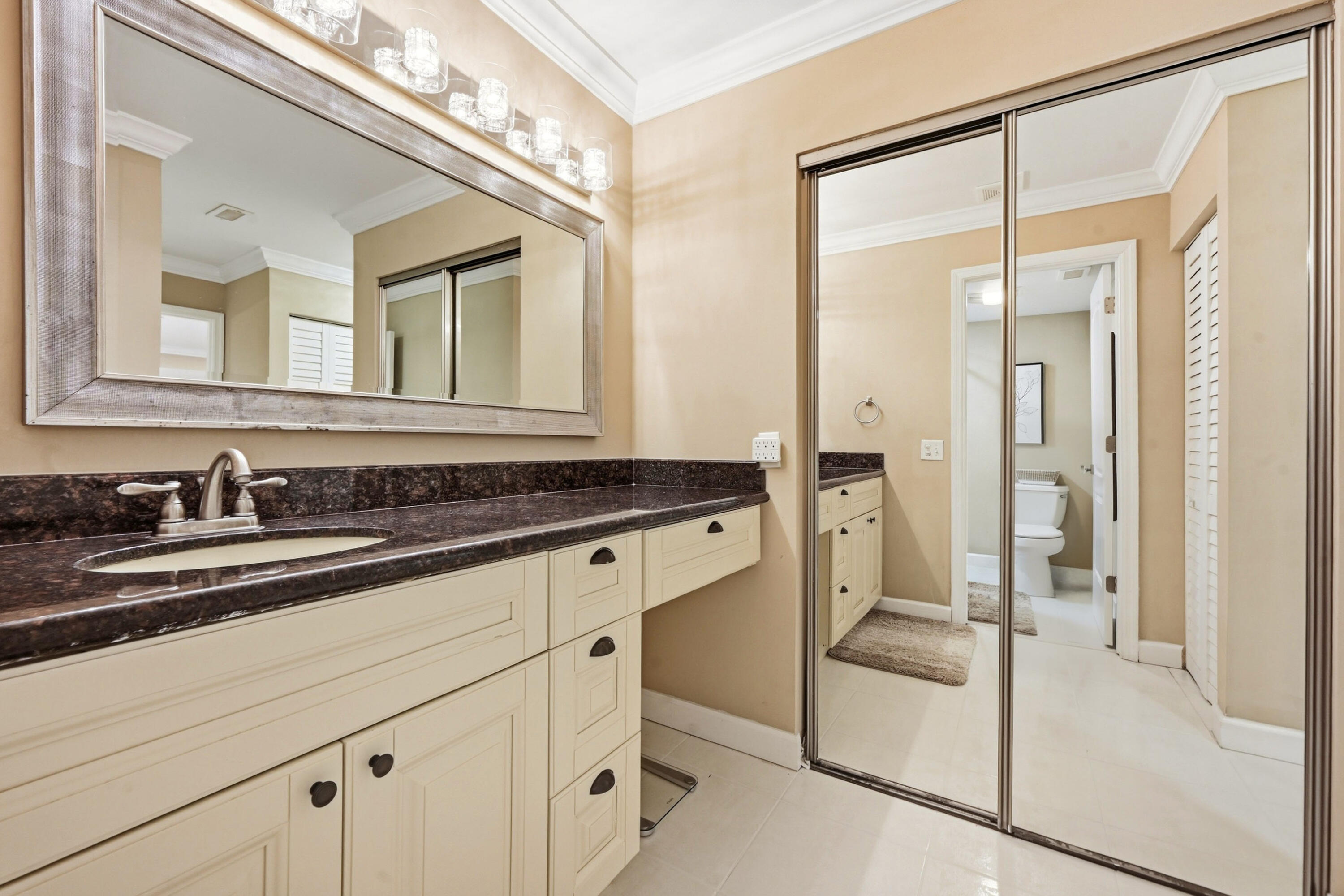 GLADES OF BOCA LAGO CONDO - Residential