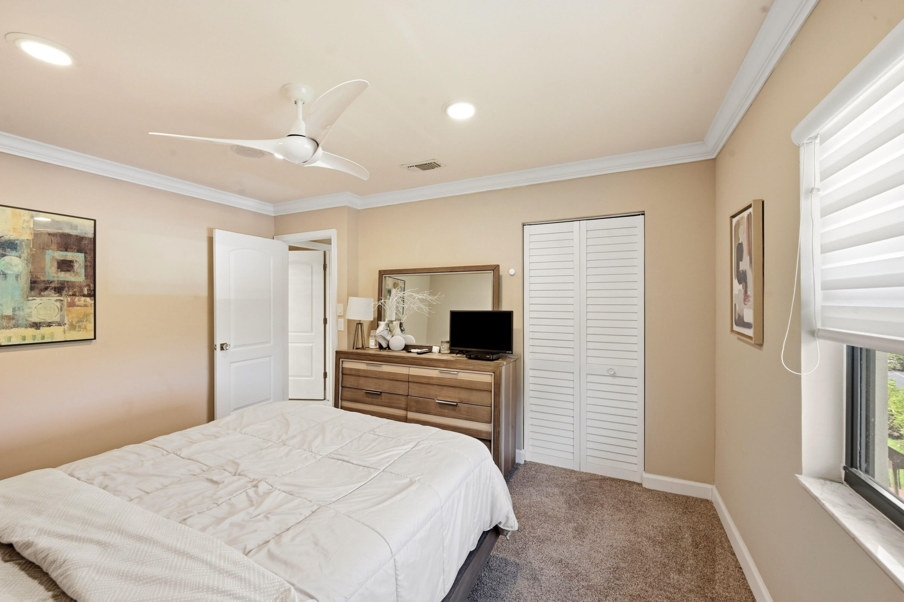 GLADES OF BOCA LAGO CONDO - Residential