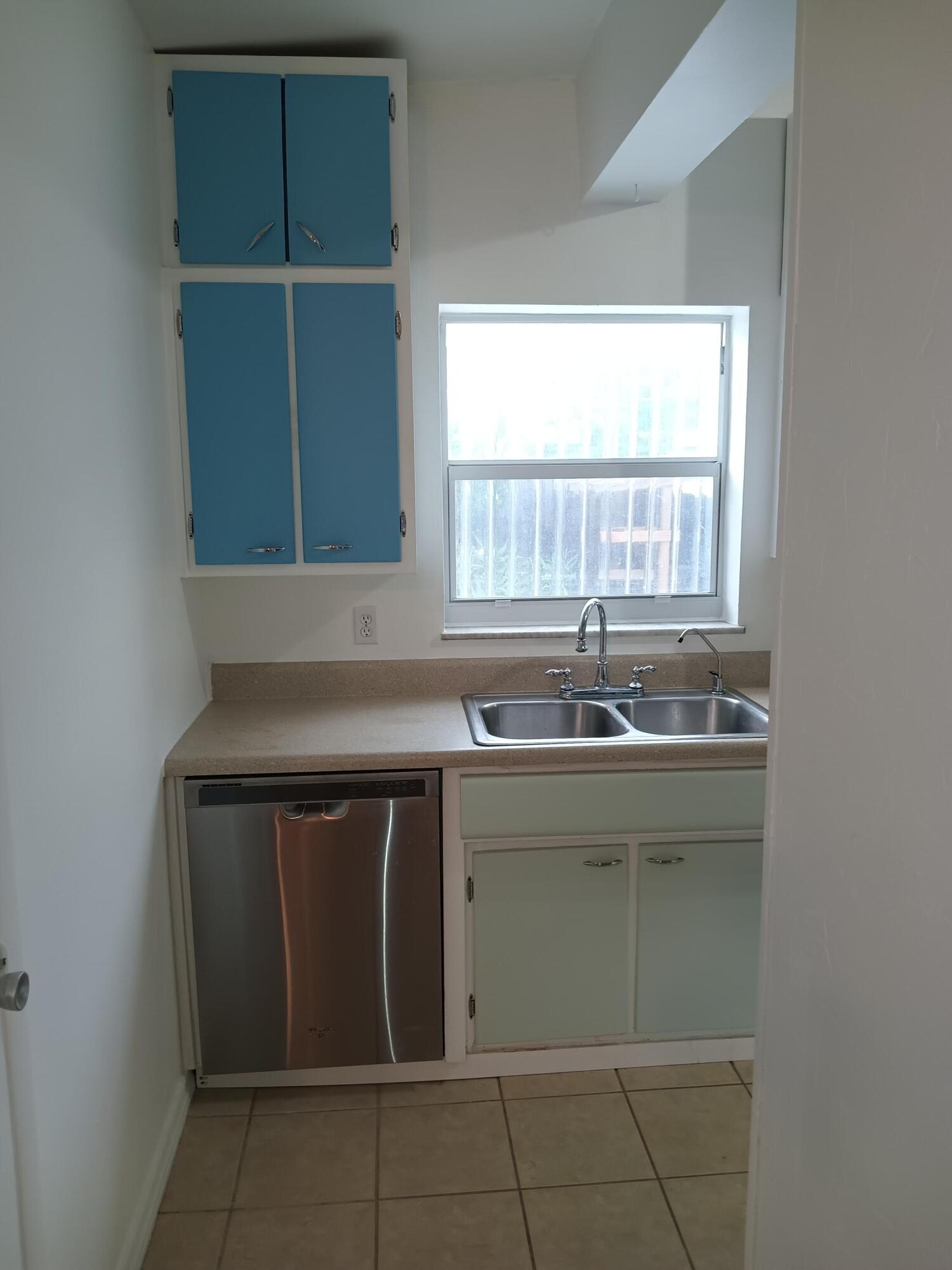 RIVER PARK UNIT 5 - Residential