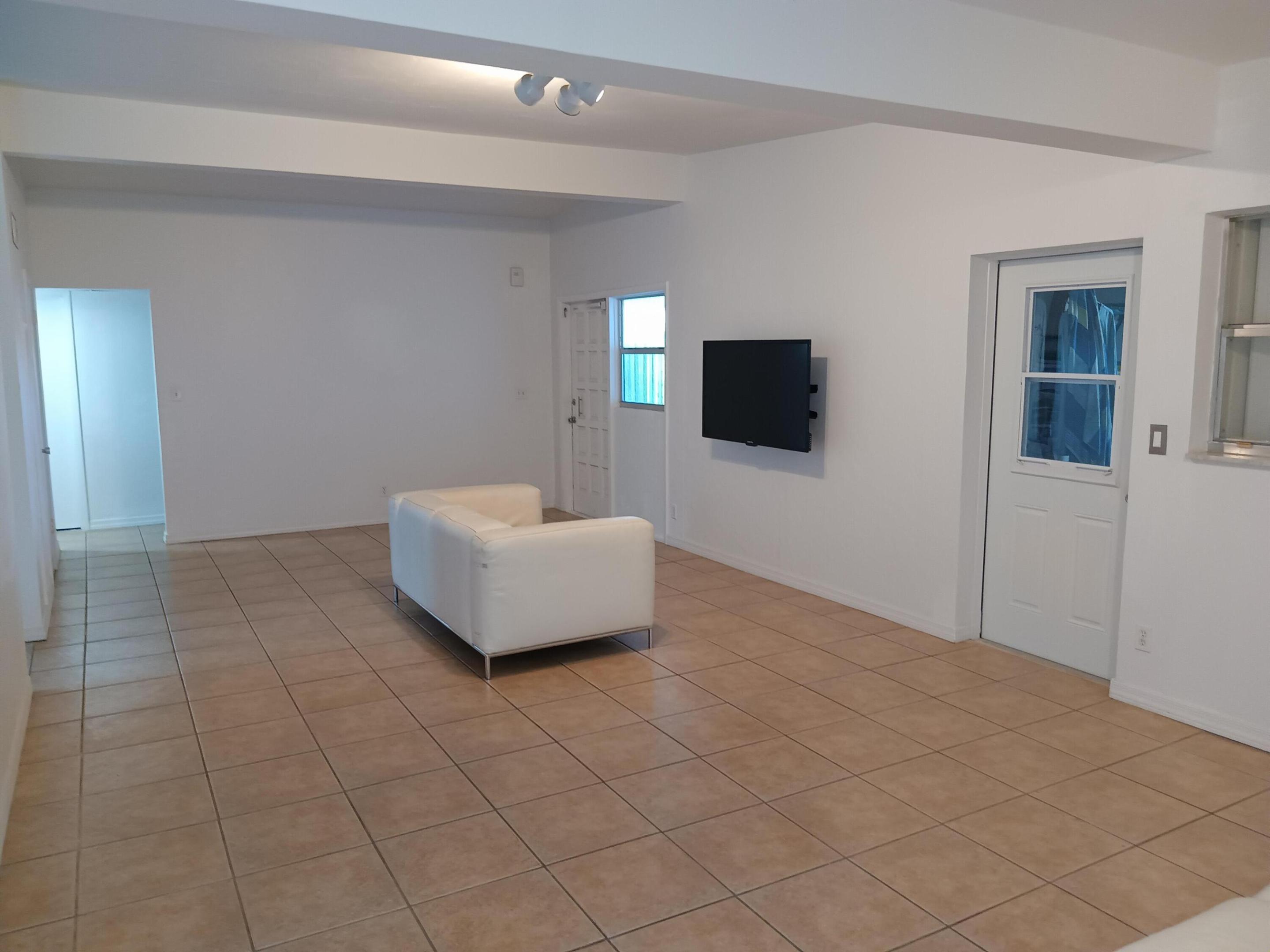 RIVER PARK UNIT 5 - Residential