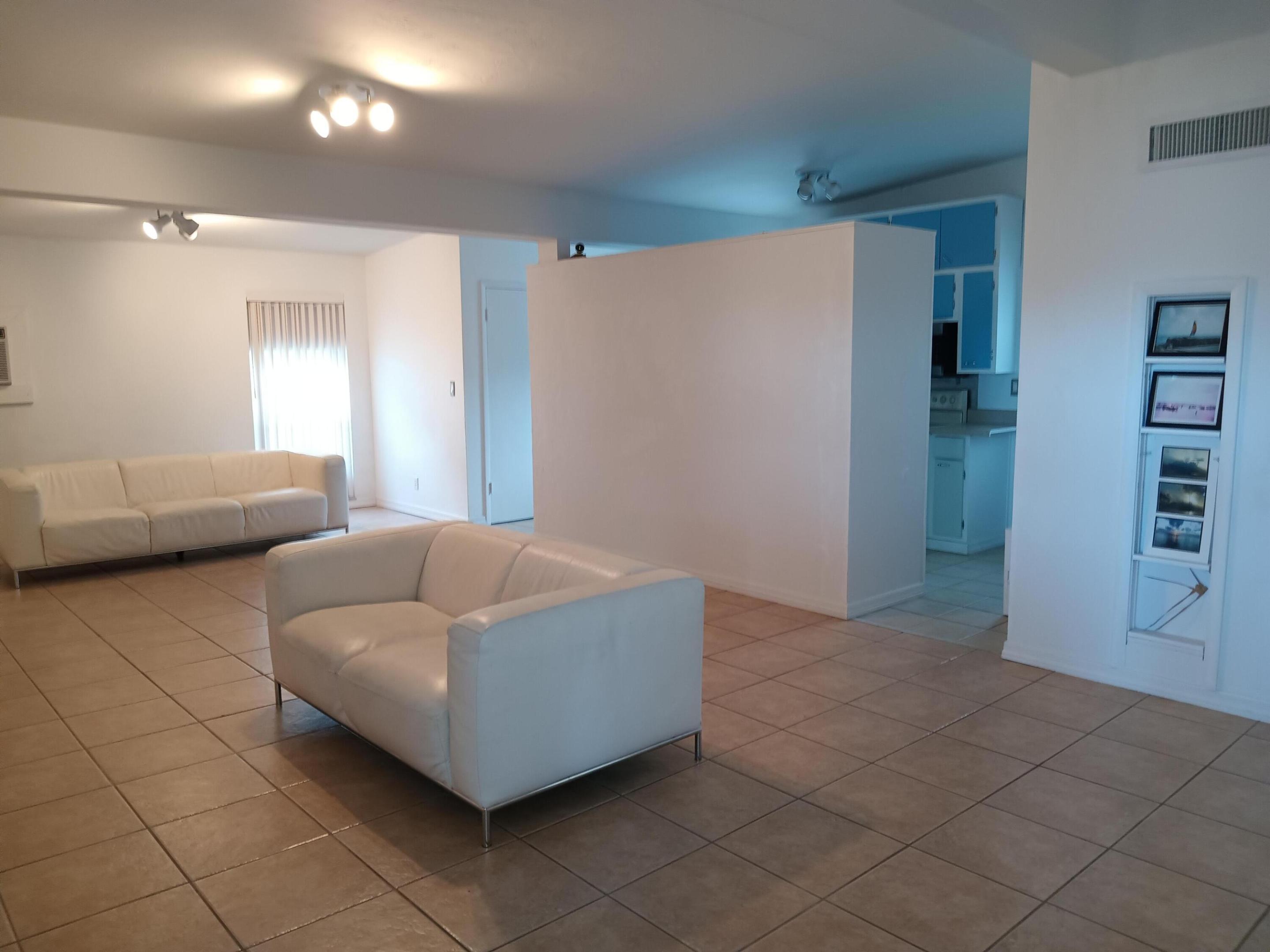 RIVER PARK UNIT 5 - Residential