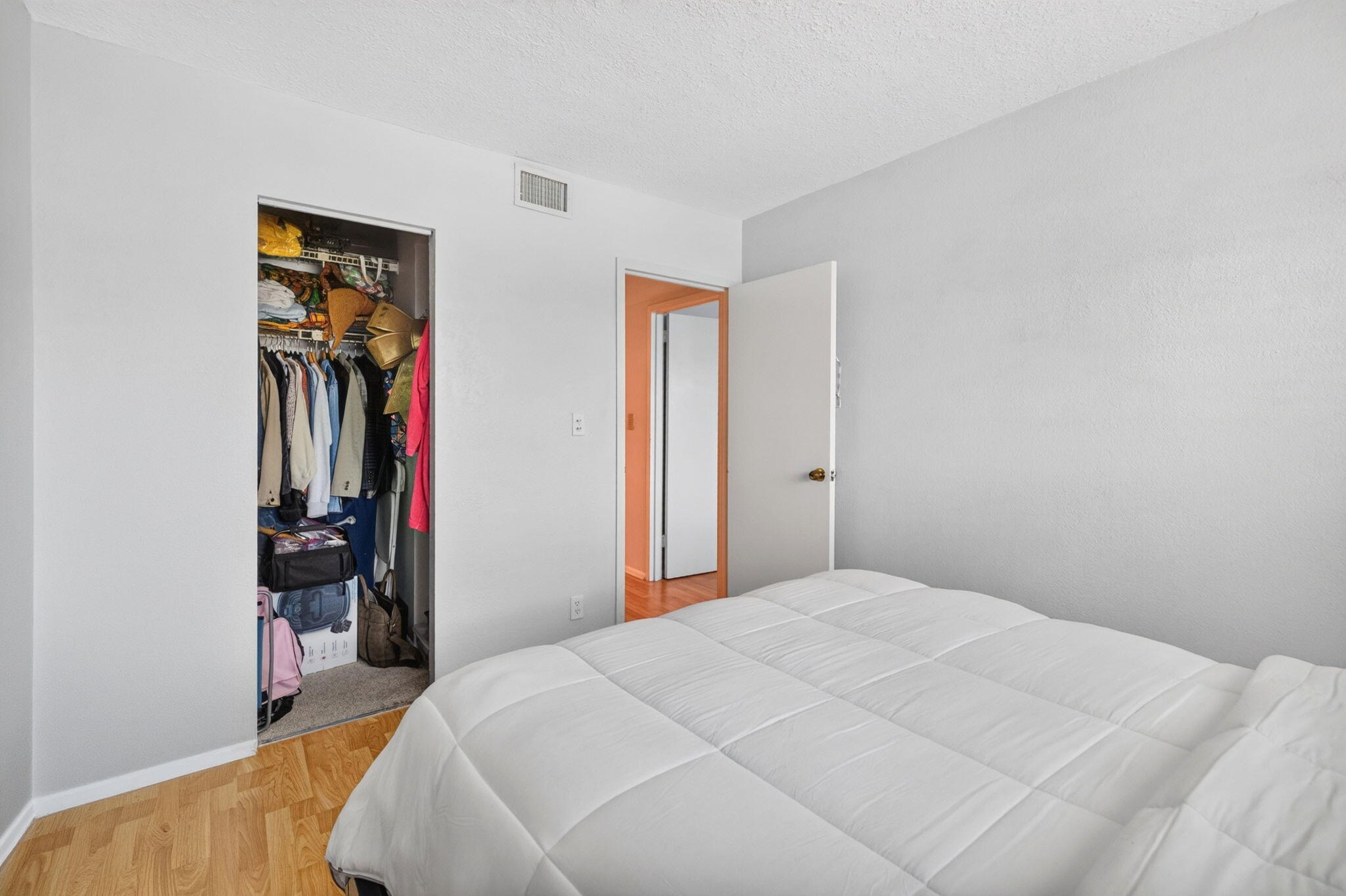 RIVER MANOR CONDO - Residential