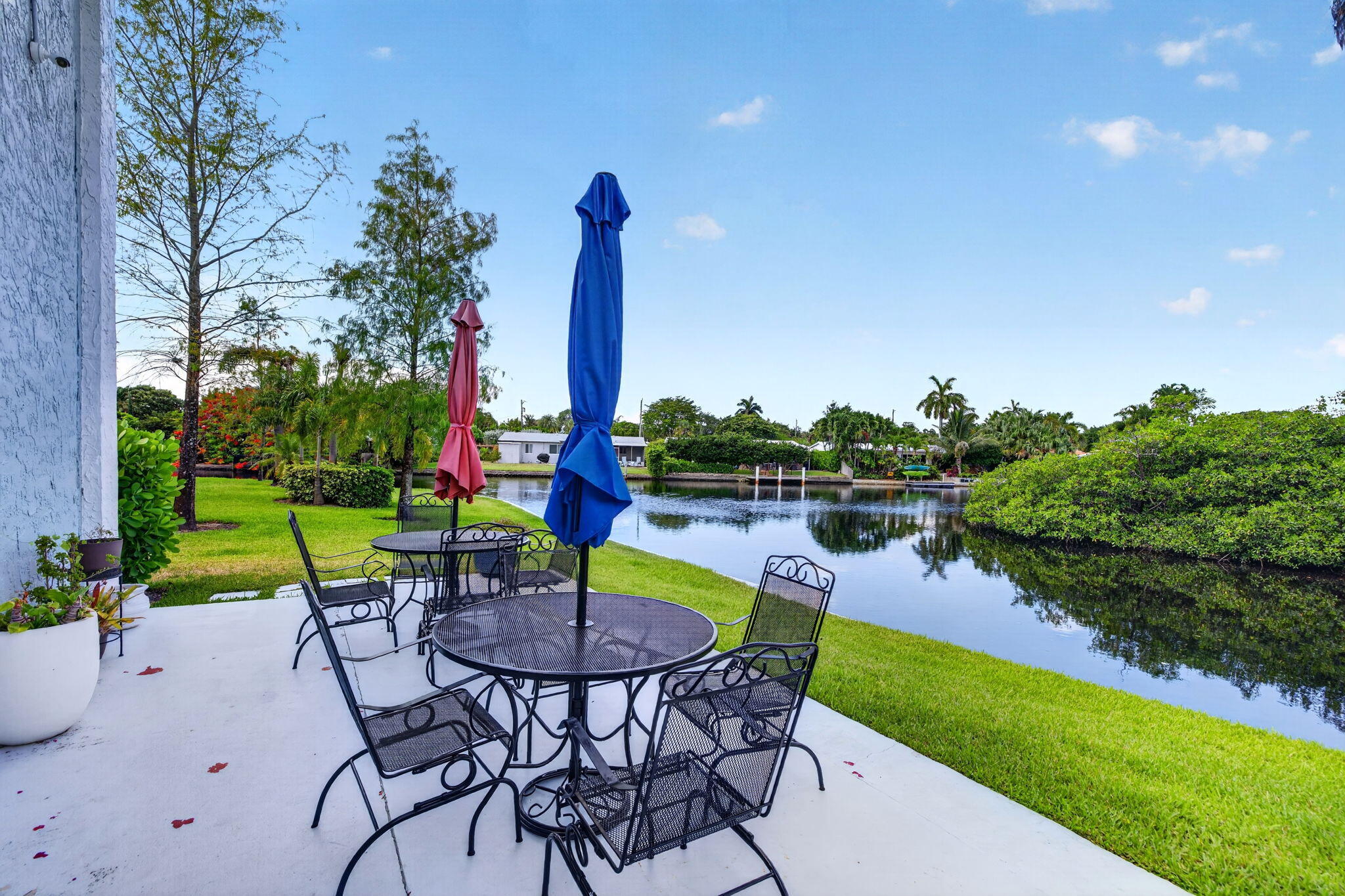 RIVER MANOR CONDO - Residential