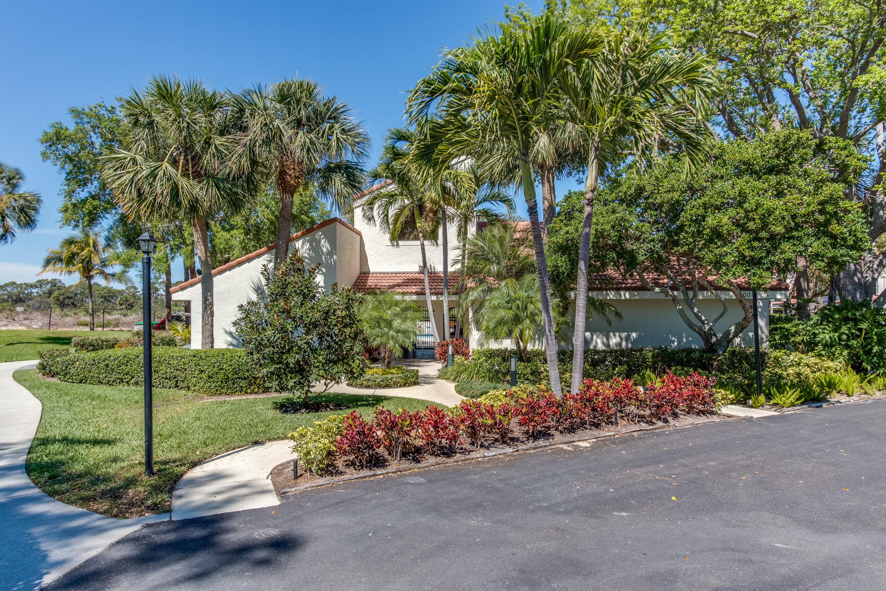 SEA OATS OF JUNO BEACH CONDO - Residential Lease