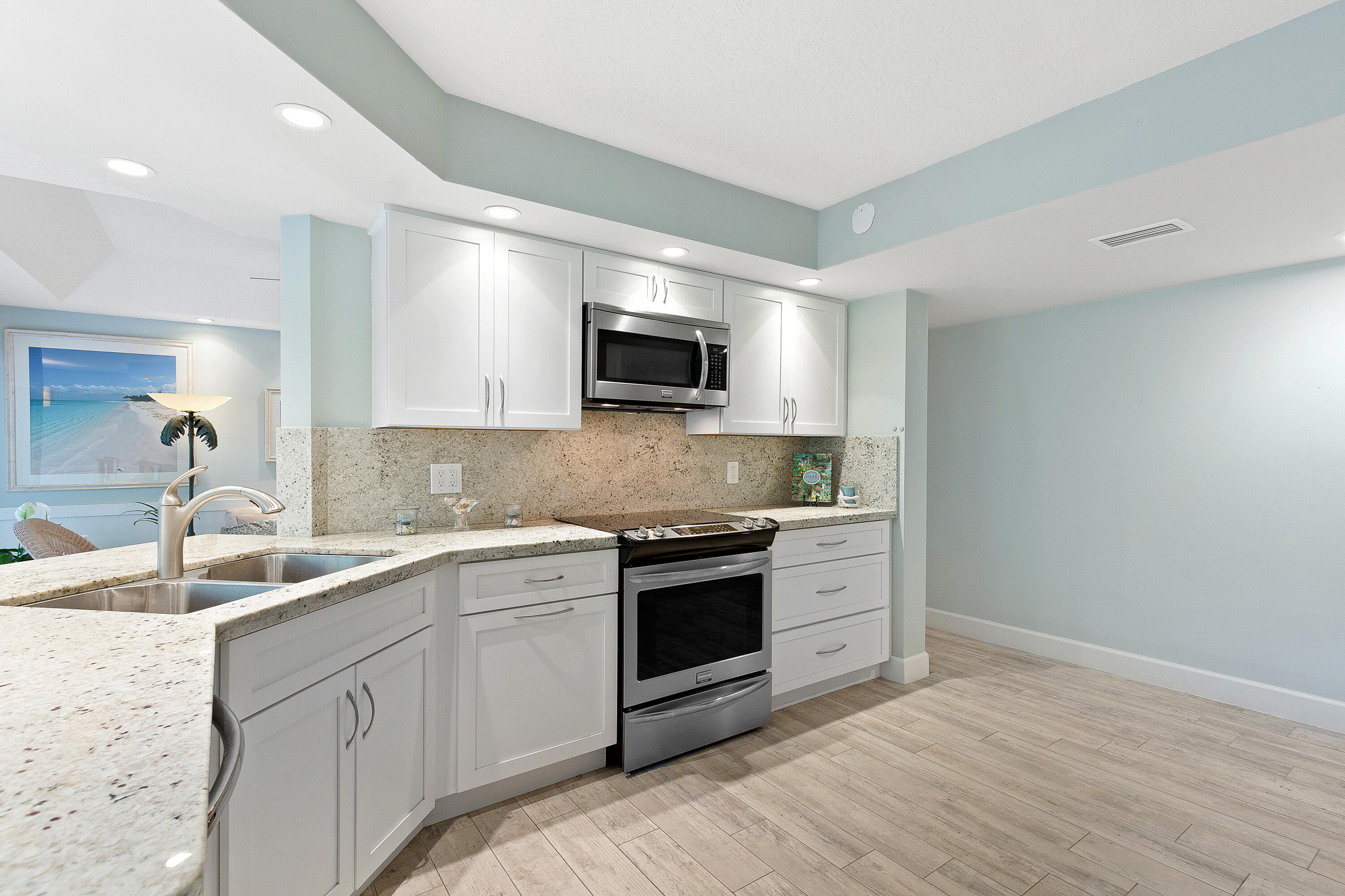 SEA OATS OF JUNO BEACH CONDO - Residential Lease