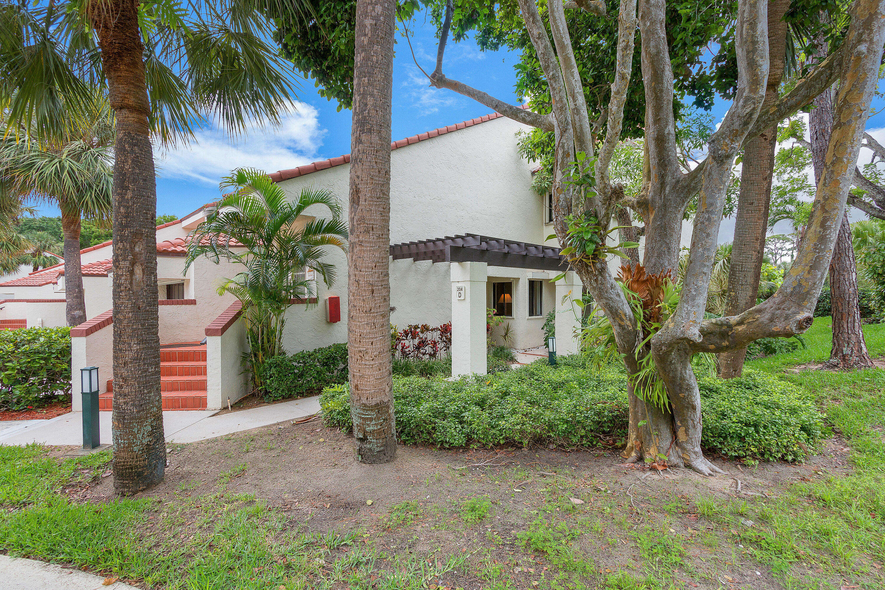 SEA OATS OF JUNO BEACH CONDO - Residential Lease