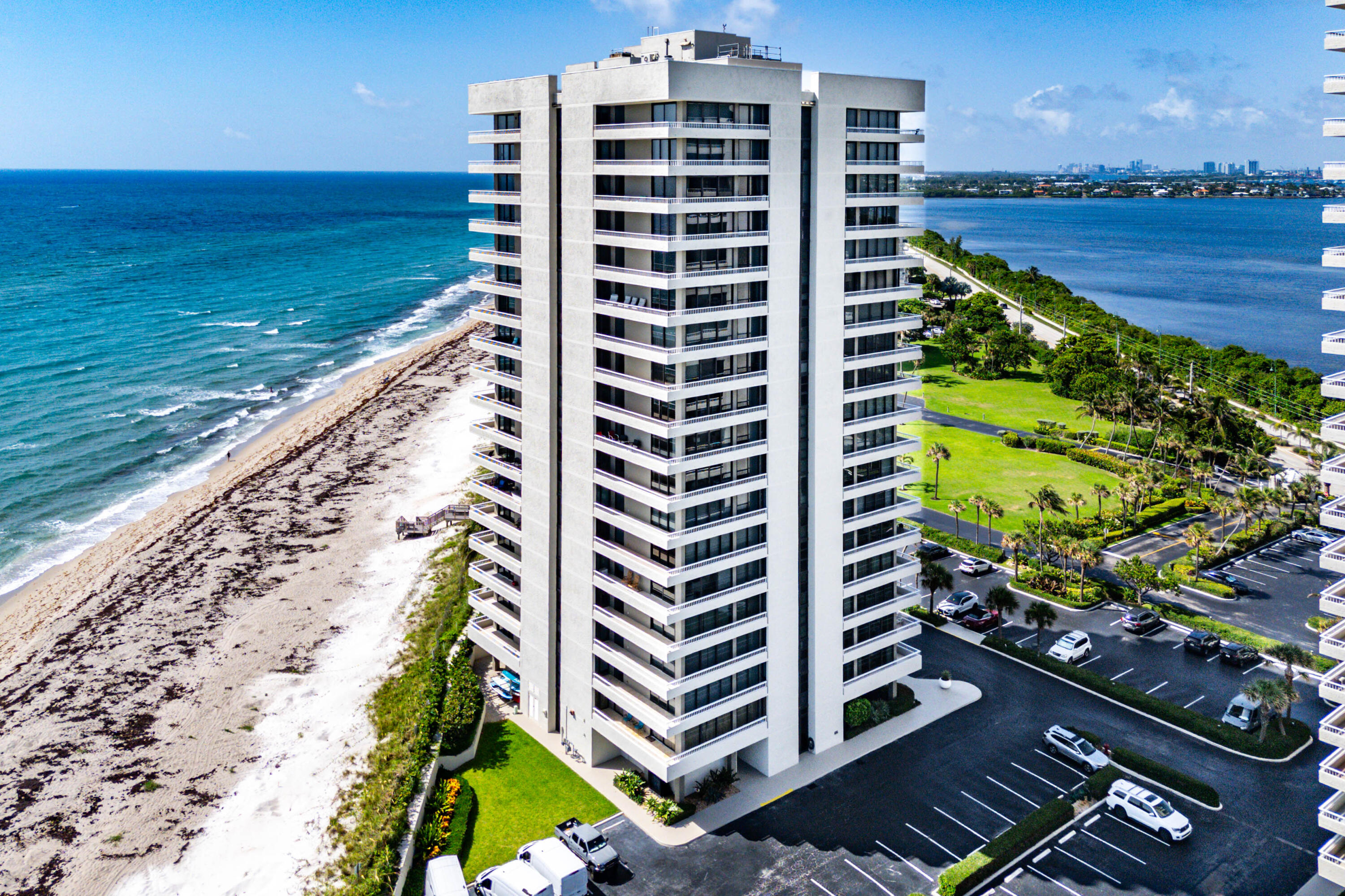WATER GLADES CONDO - Residential