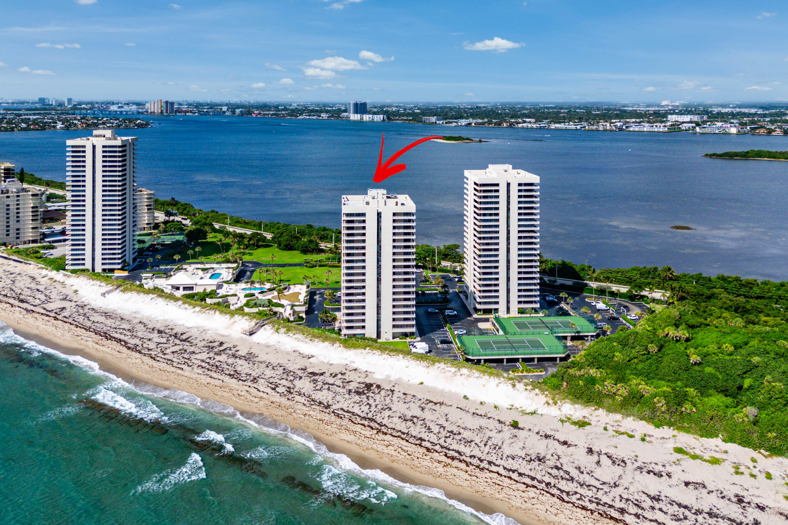 WATER GLADES CONDO - Residential