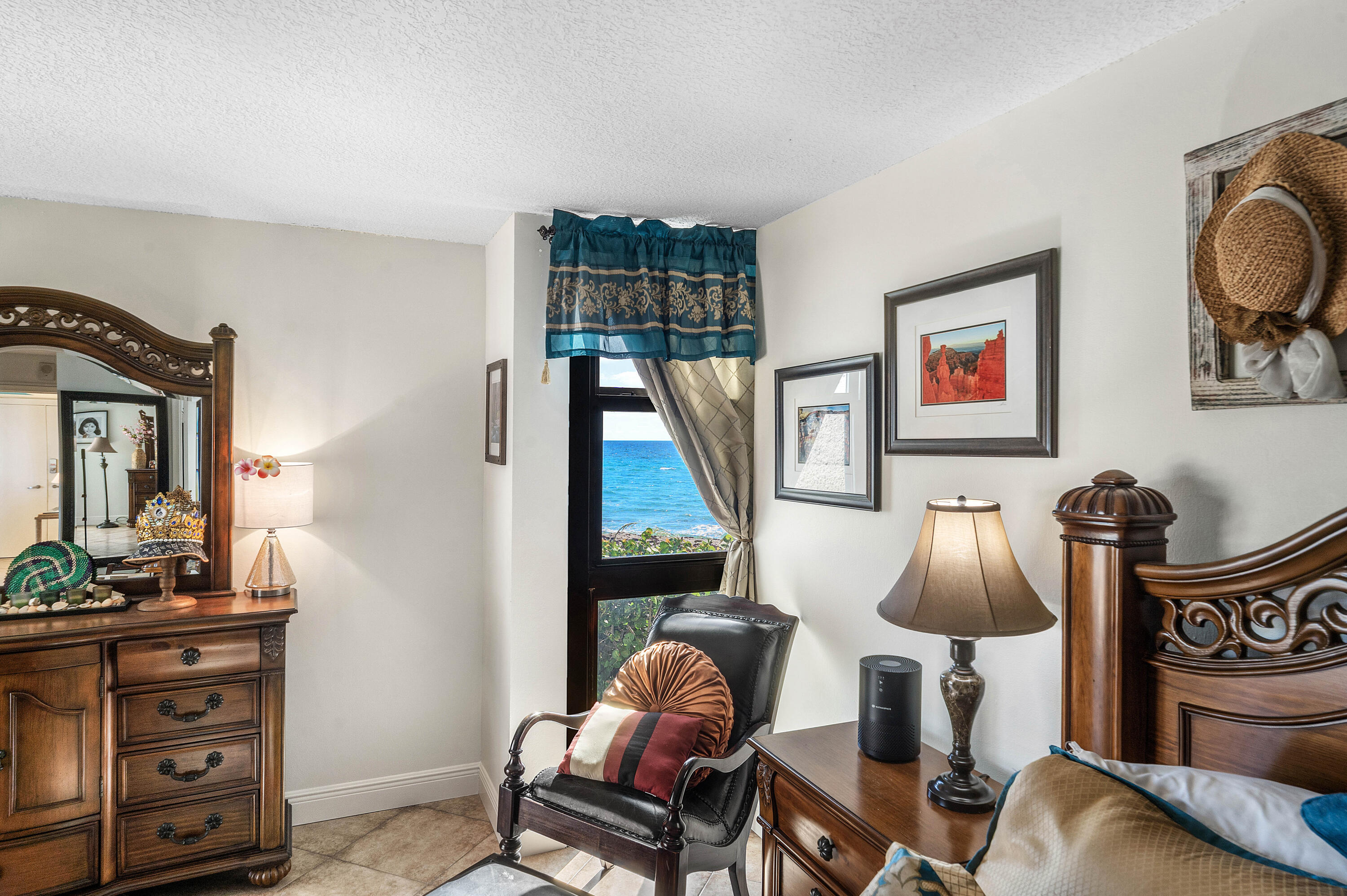 WATER GLADES CONDO - Residential