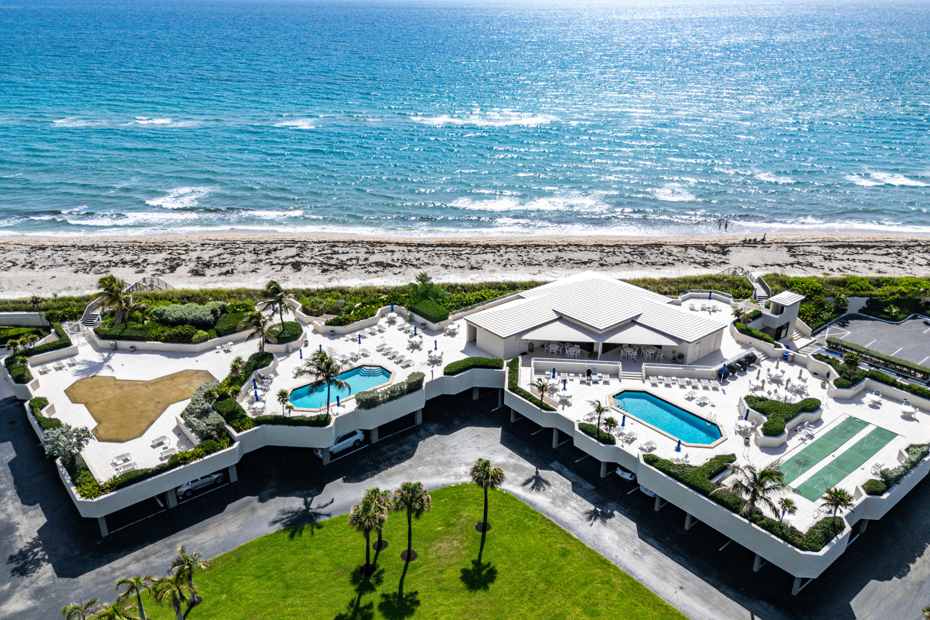 WATER GLADES CONDO - Residential