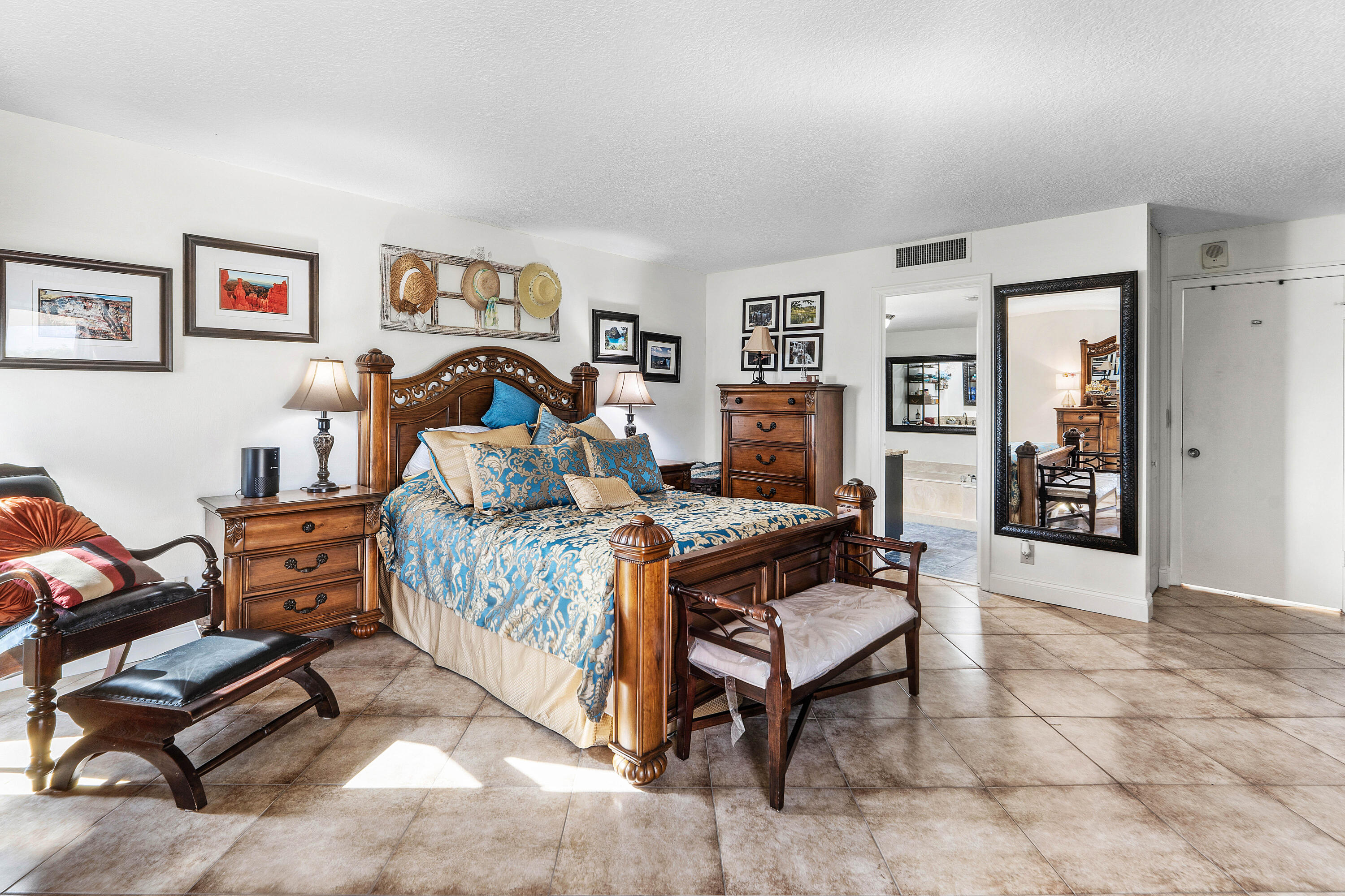 WATER GLADES CONDO - Residential