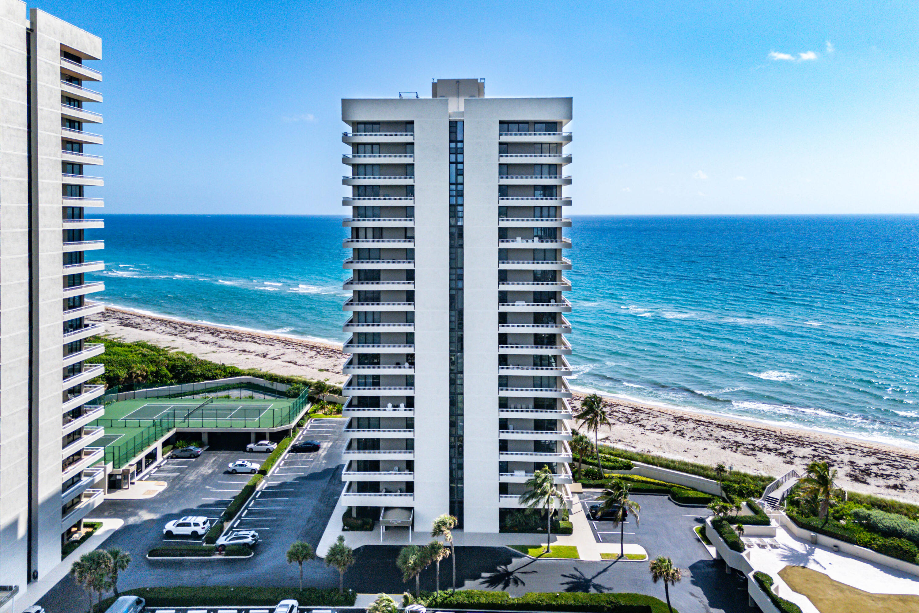 WATER GLADES CONDO - Residential