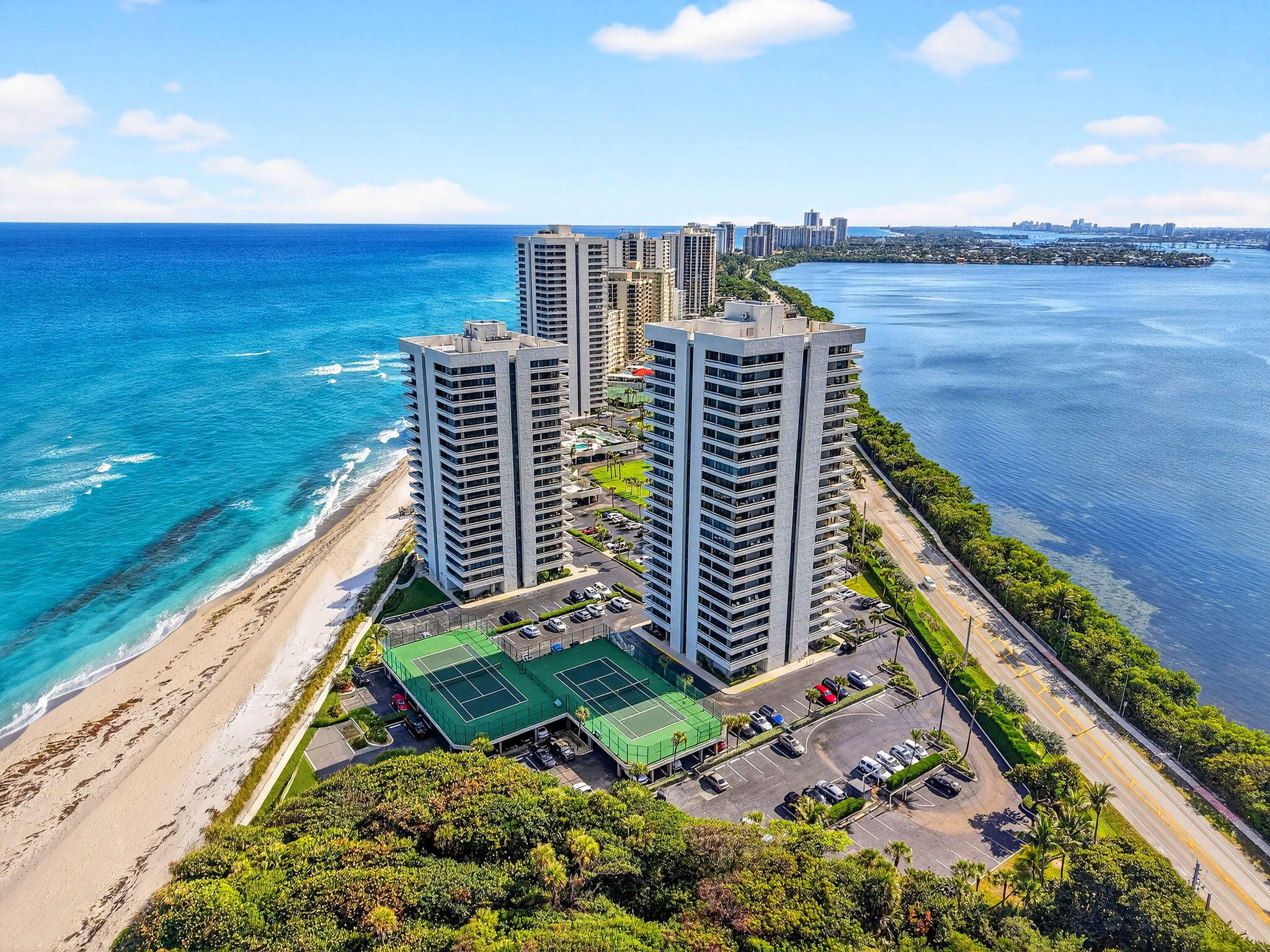 WATER GLADES CONDO - Residential