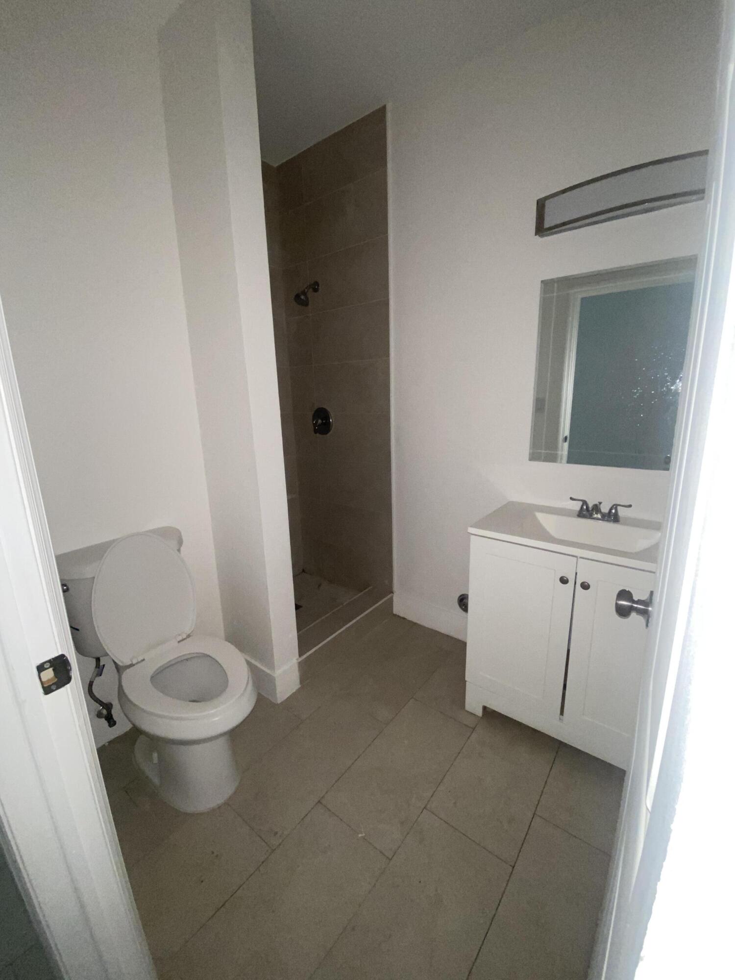 NORTH WEST LAUDERDALE - Residential Lease