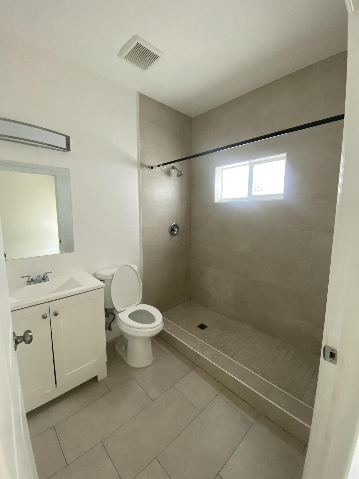 NORTH WEST LAUDERDALE - Residential Lease