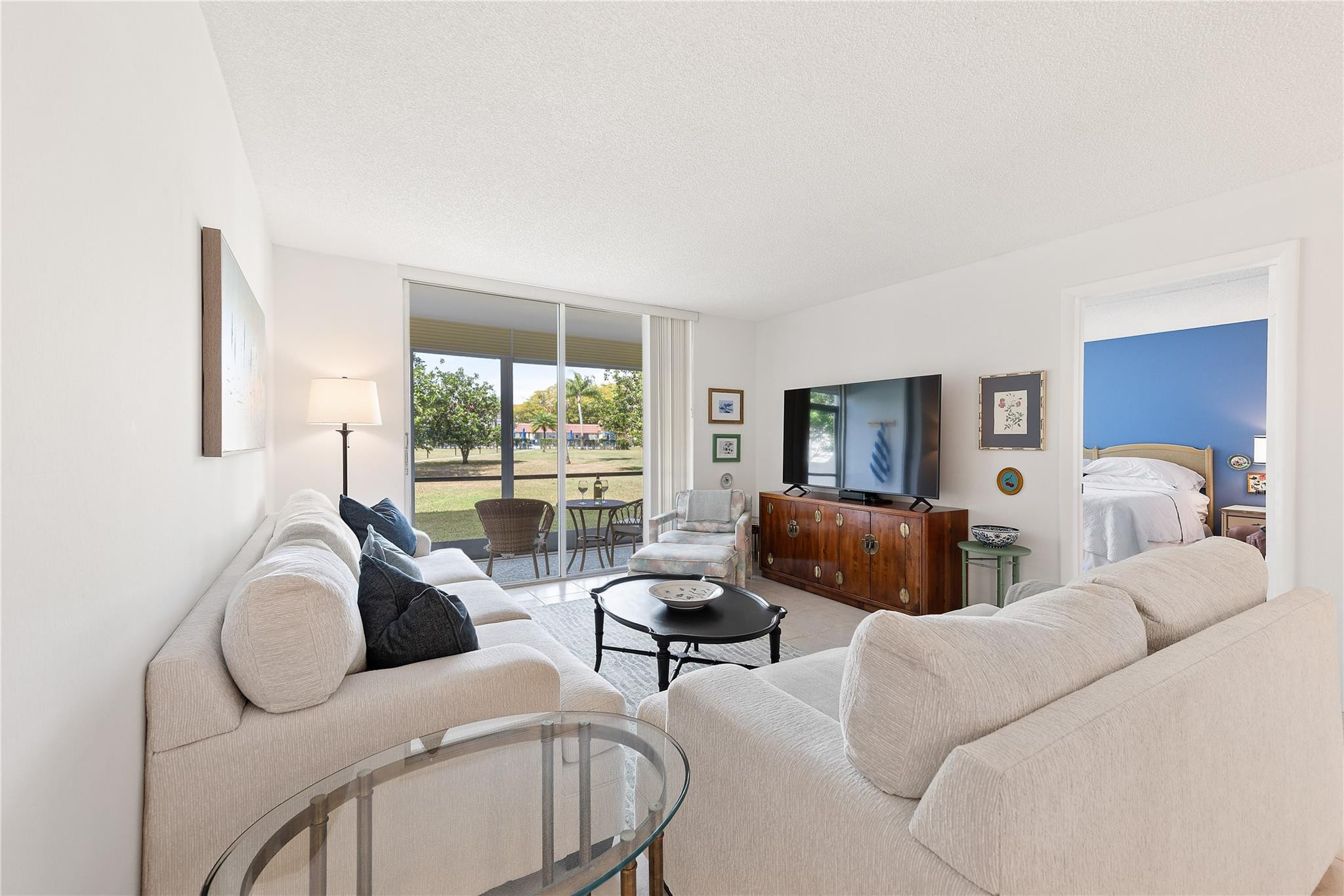 HOLLYBROOK GOLF AND - Residential