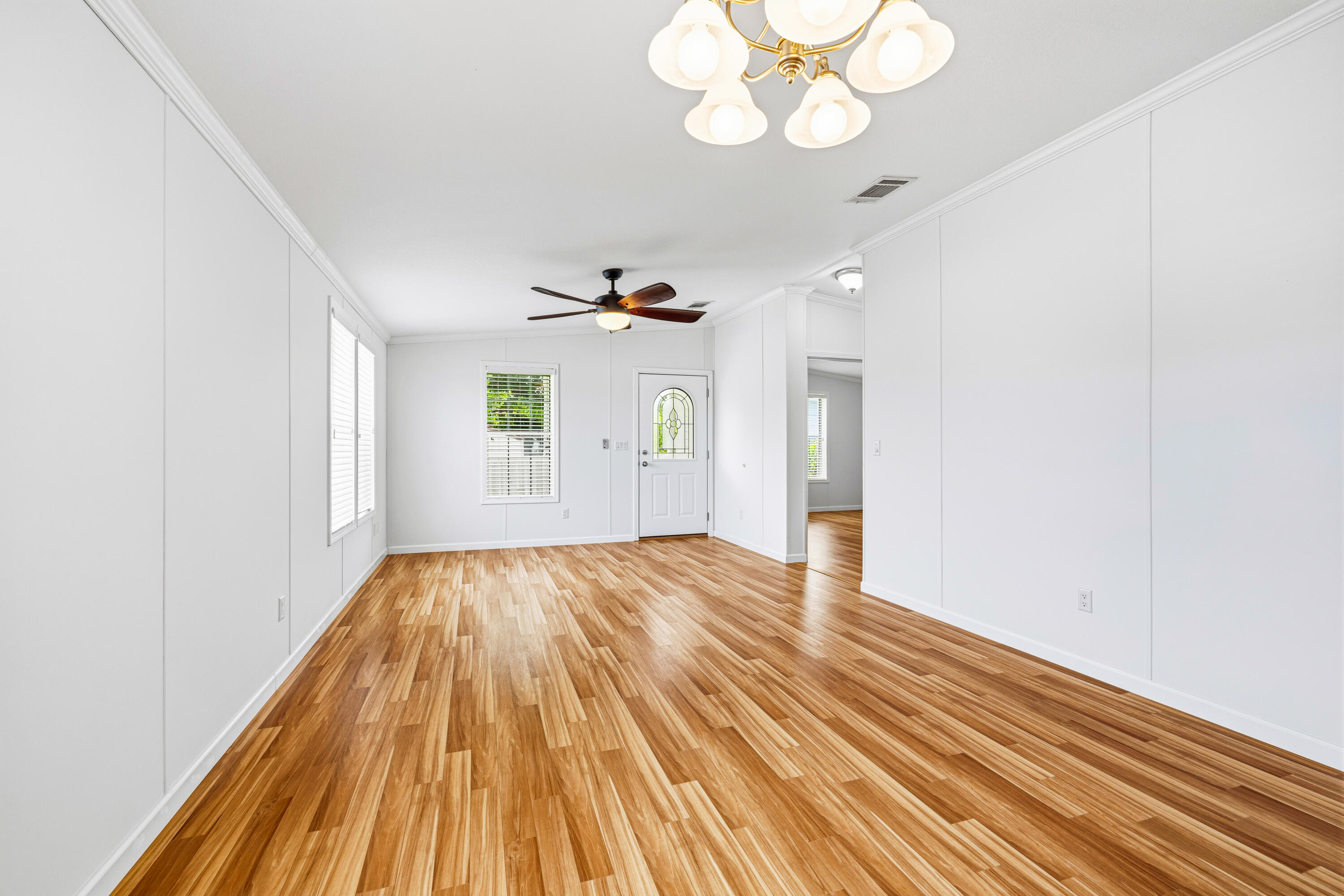 WATERGATE MOBILE HOME - Residential
