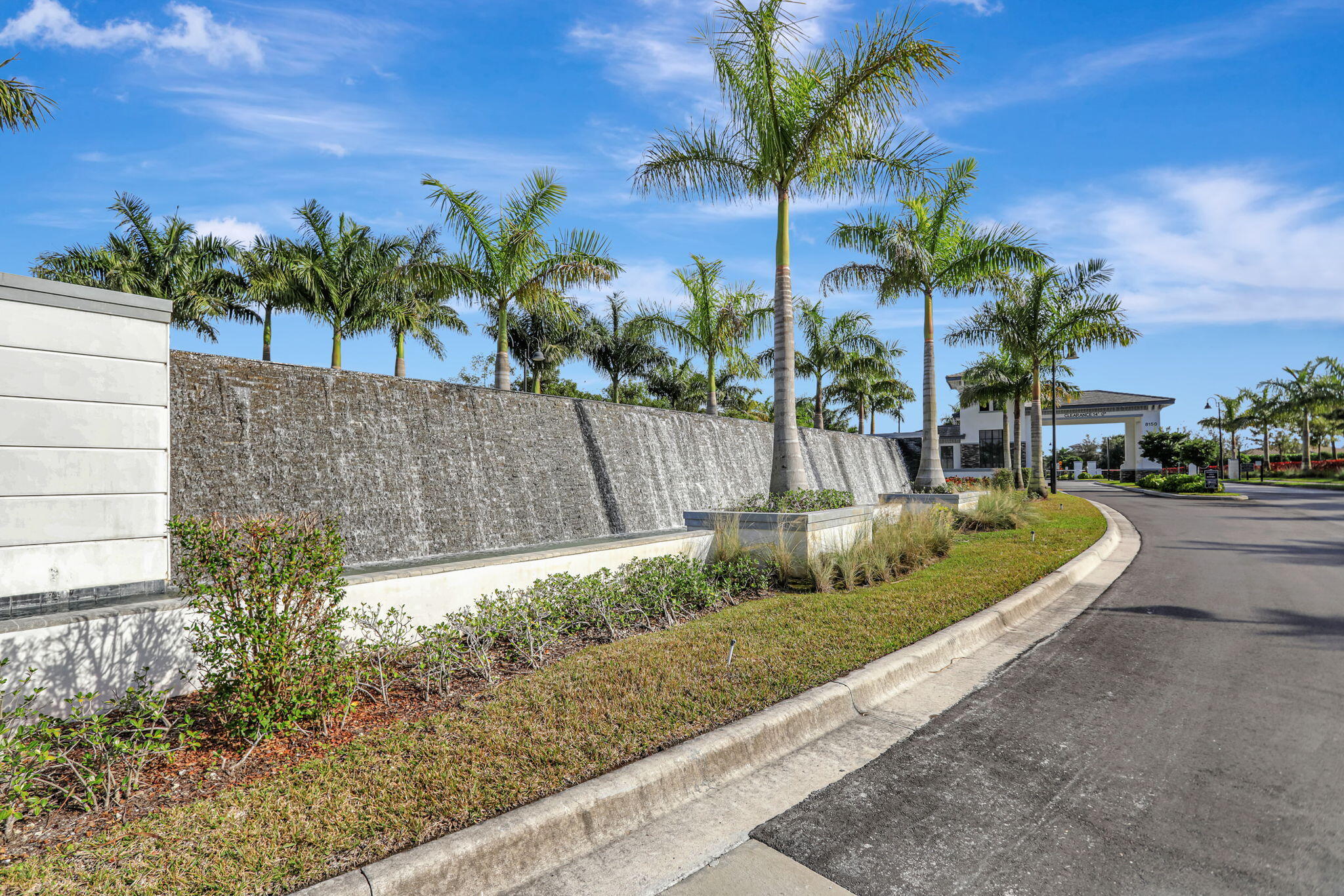 The Falls at Parkland - Residential