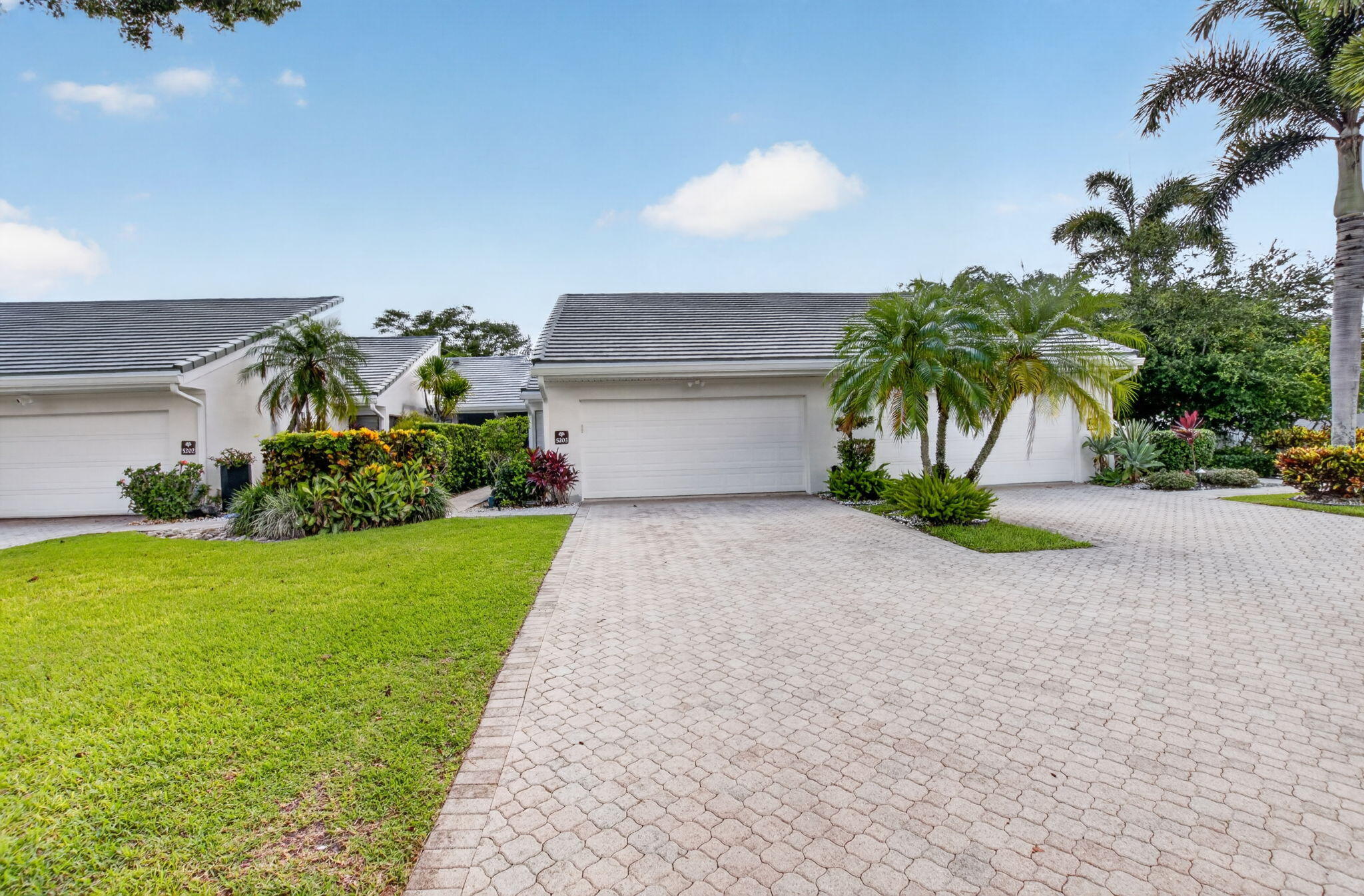 VILLAGE OF PEPPERTREE CONDO 1 - Residential