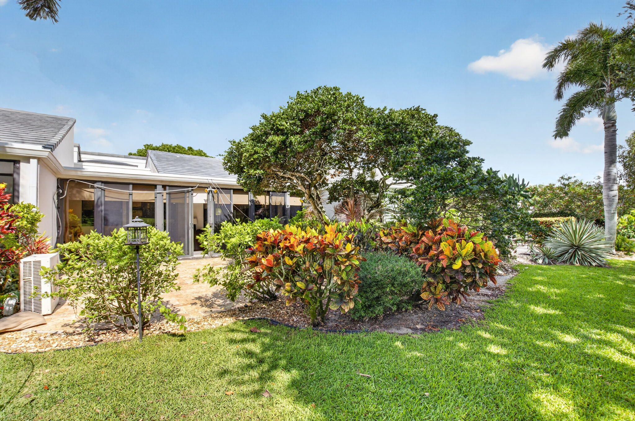 VILLAGE OF PEPPERTREE CONDO 1 - Residential