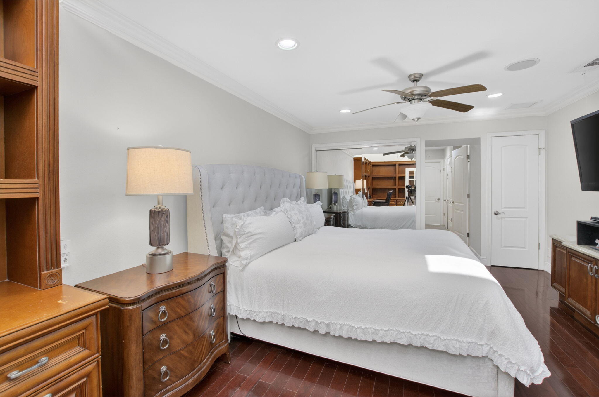 VILLAGE OF PEPPERTREE CONDO 1 - Residential