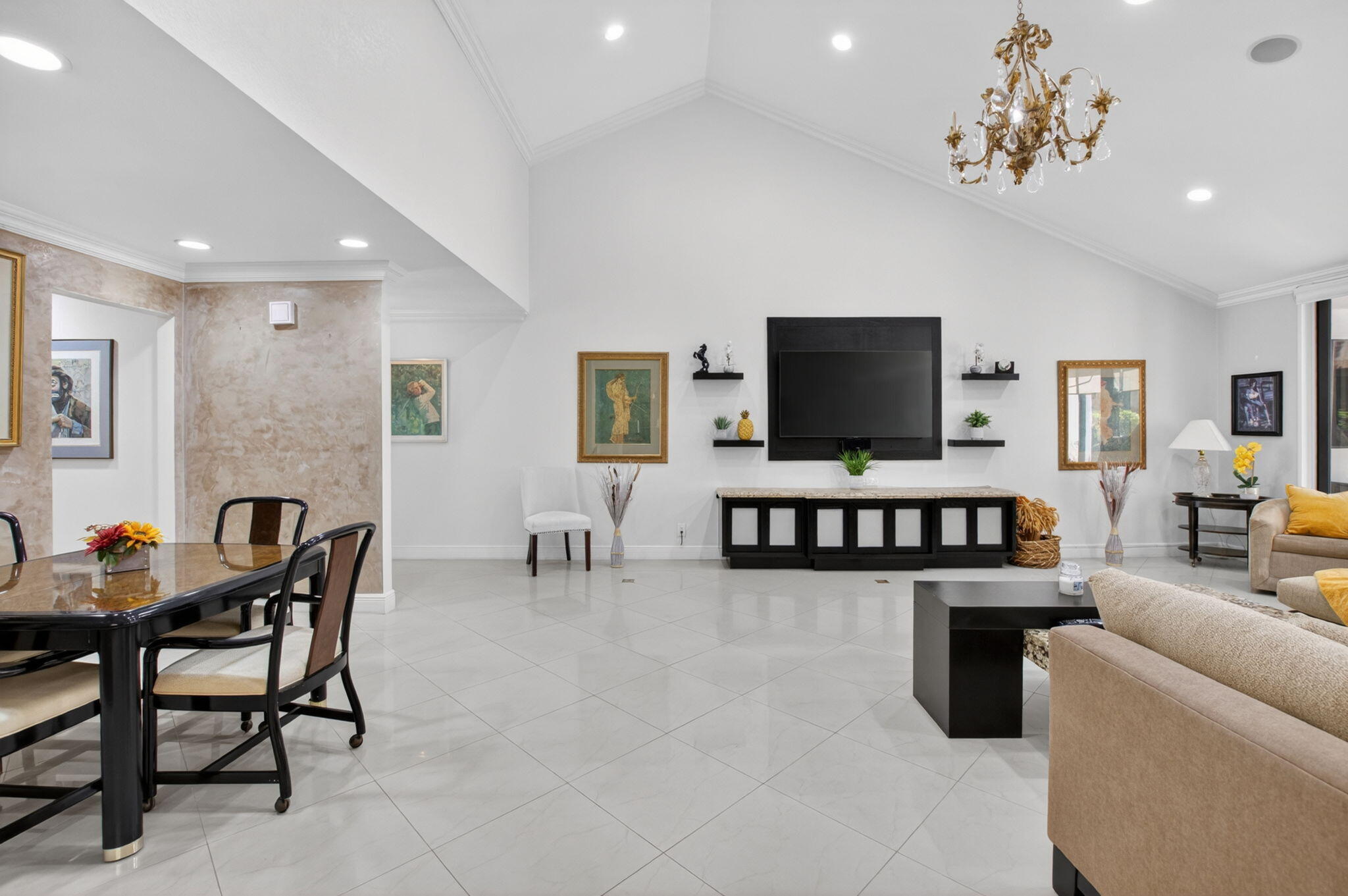 VILLAGE OF PEPPERTREE CONDO 1 - Residential