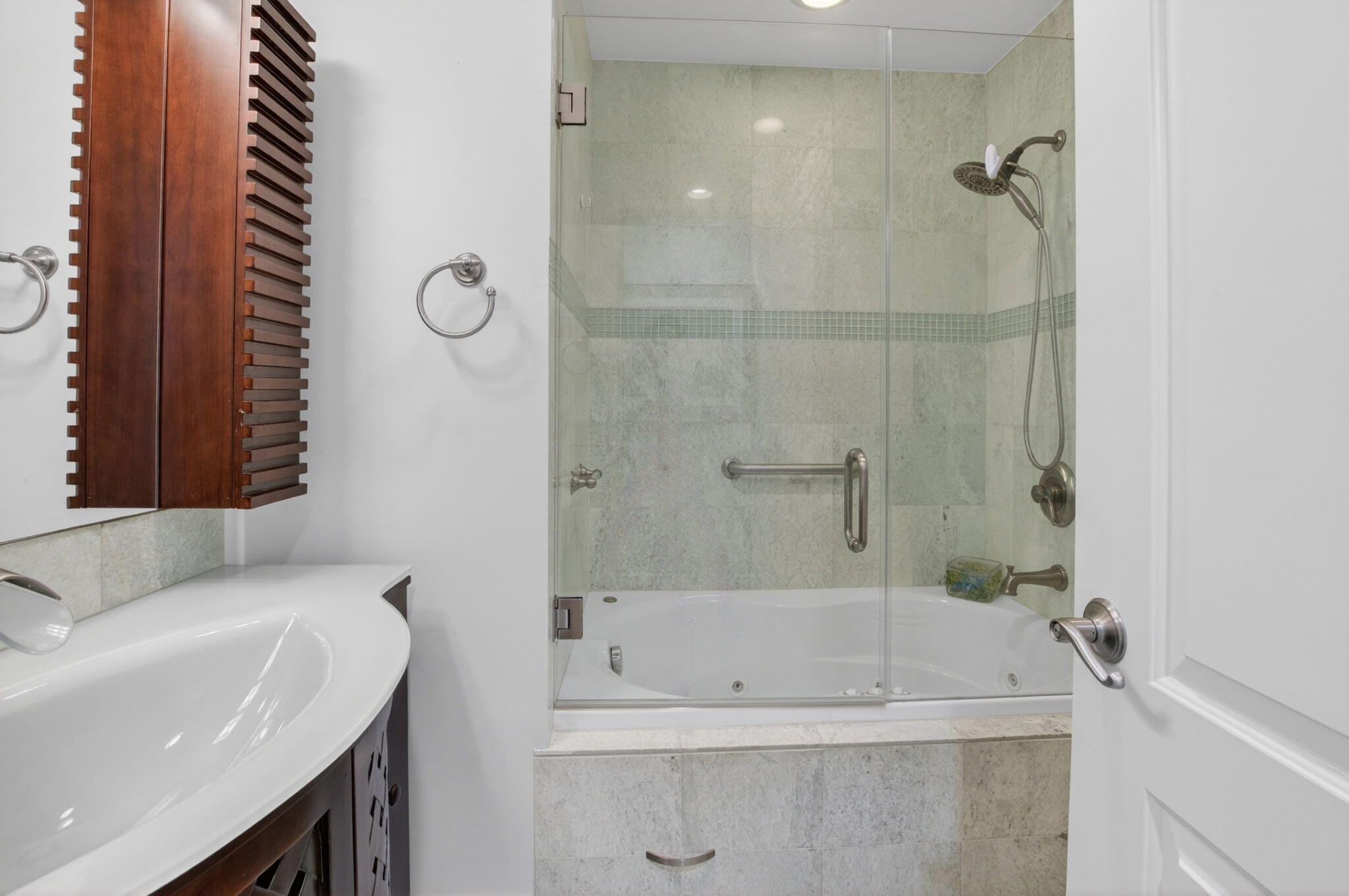 VILLAGE OF PEPPERTREE CONDO 1 - Residential