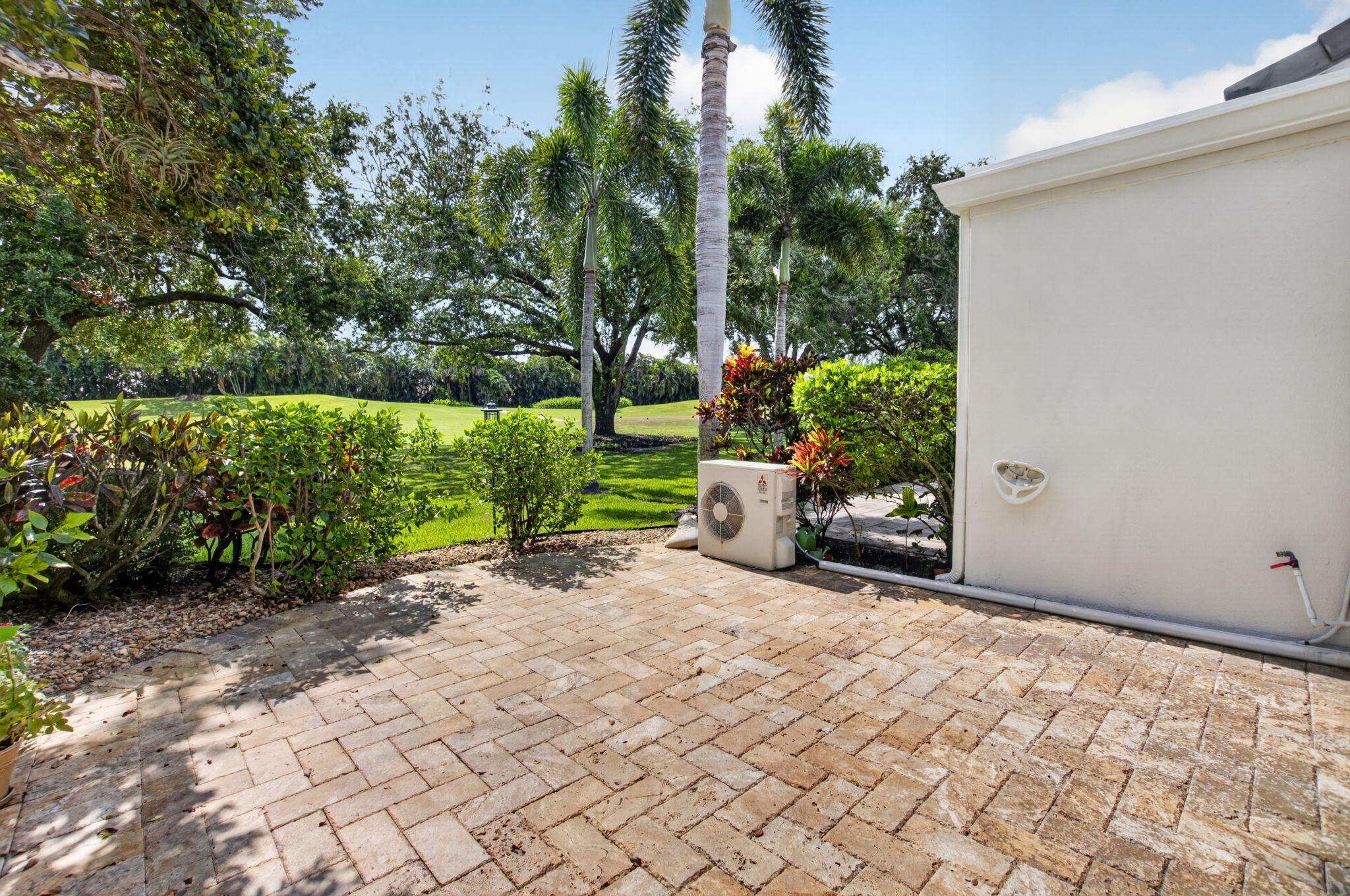 VILLAGE OF PEPPERTREE CONDO 1 - Residential
