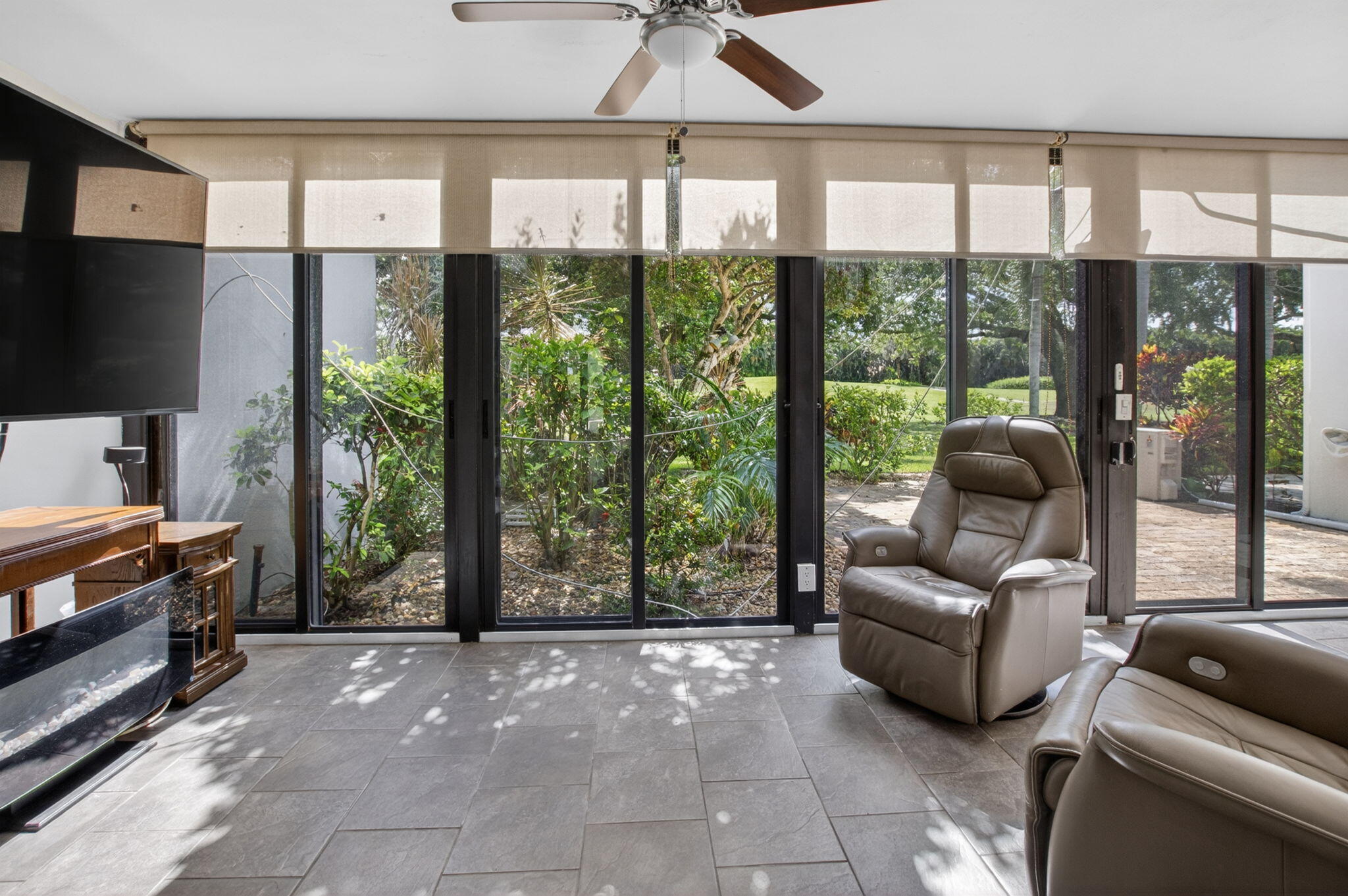 VILLAGE OF PEPPERTREE CONDO 1 - Residential