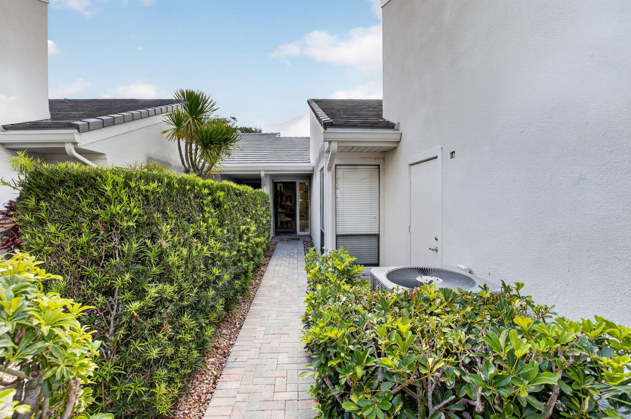 VILLAGE OF PEPPERTREE CONDO 1 - Residential